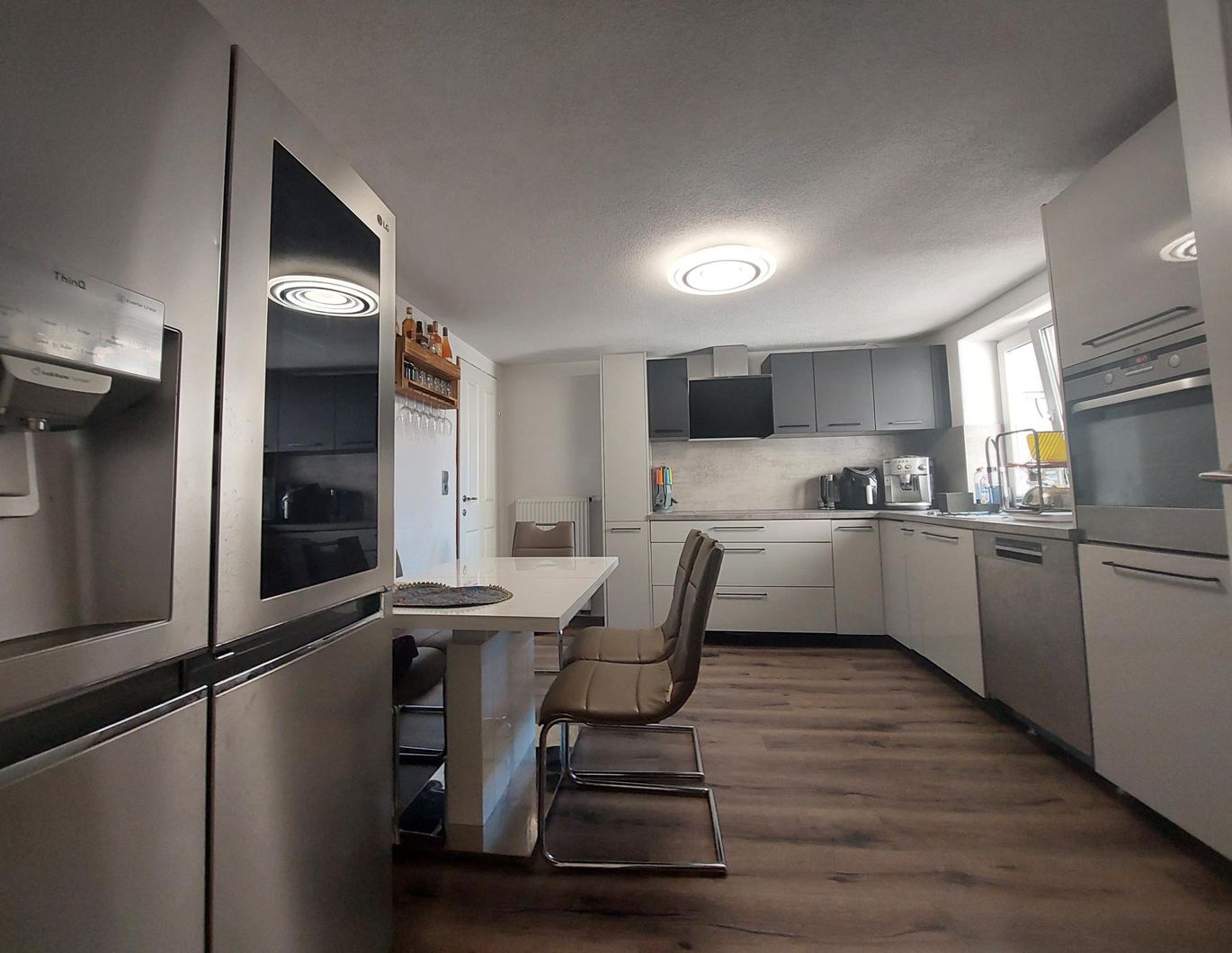 4-Zimmereigentumswohnung im 1. OG mit Garage