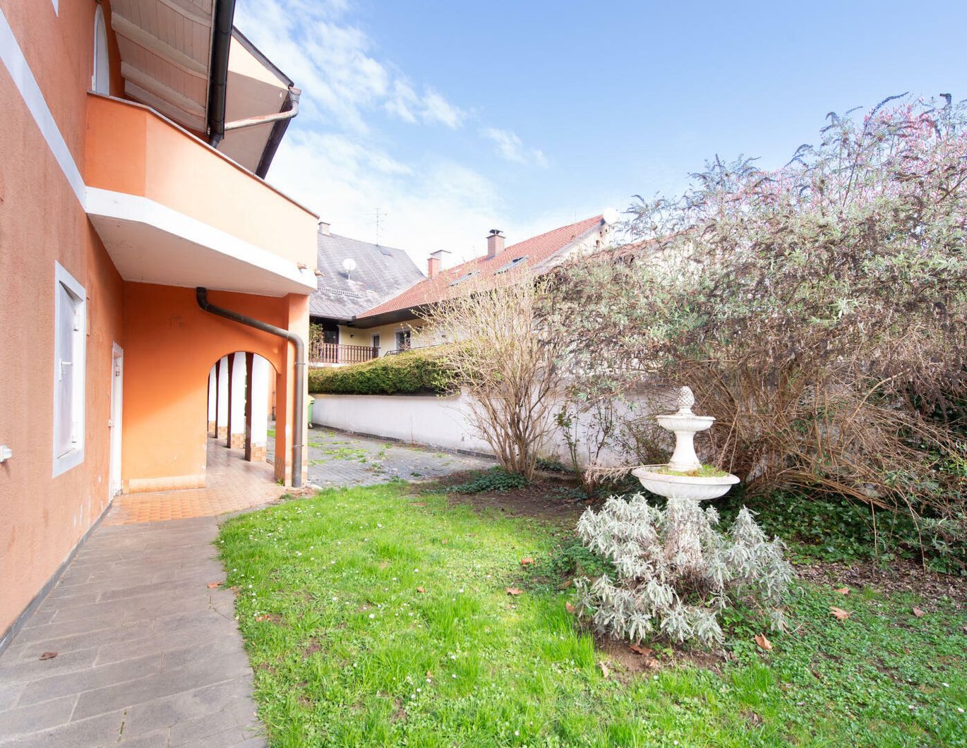 Mehrfamilienhaus in Mureck am Hauptplatz, 27 Zimmer, 723 m² - Vielseitige Nutzung & Top-Investment für Anleger! Bestandsfrei!