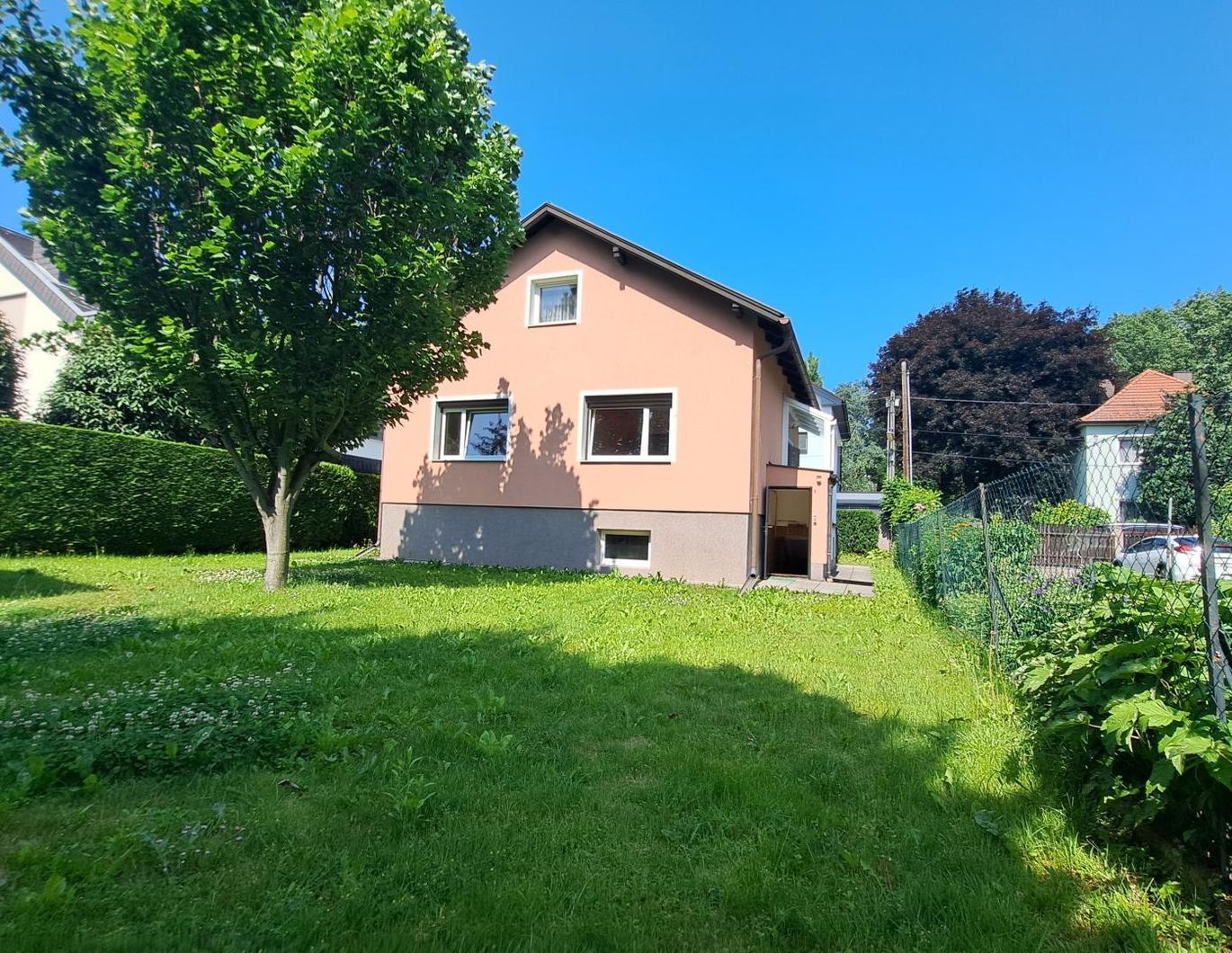 Herbstaktion! Einfamilienhaus im Grünen