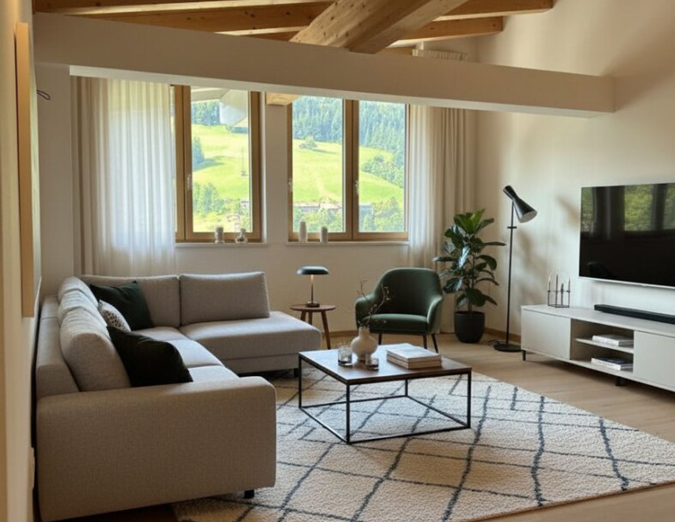 Dachgeschosswohnung mit alpinem Charakter - Erstbezug
