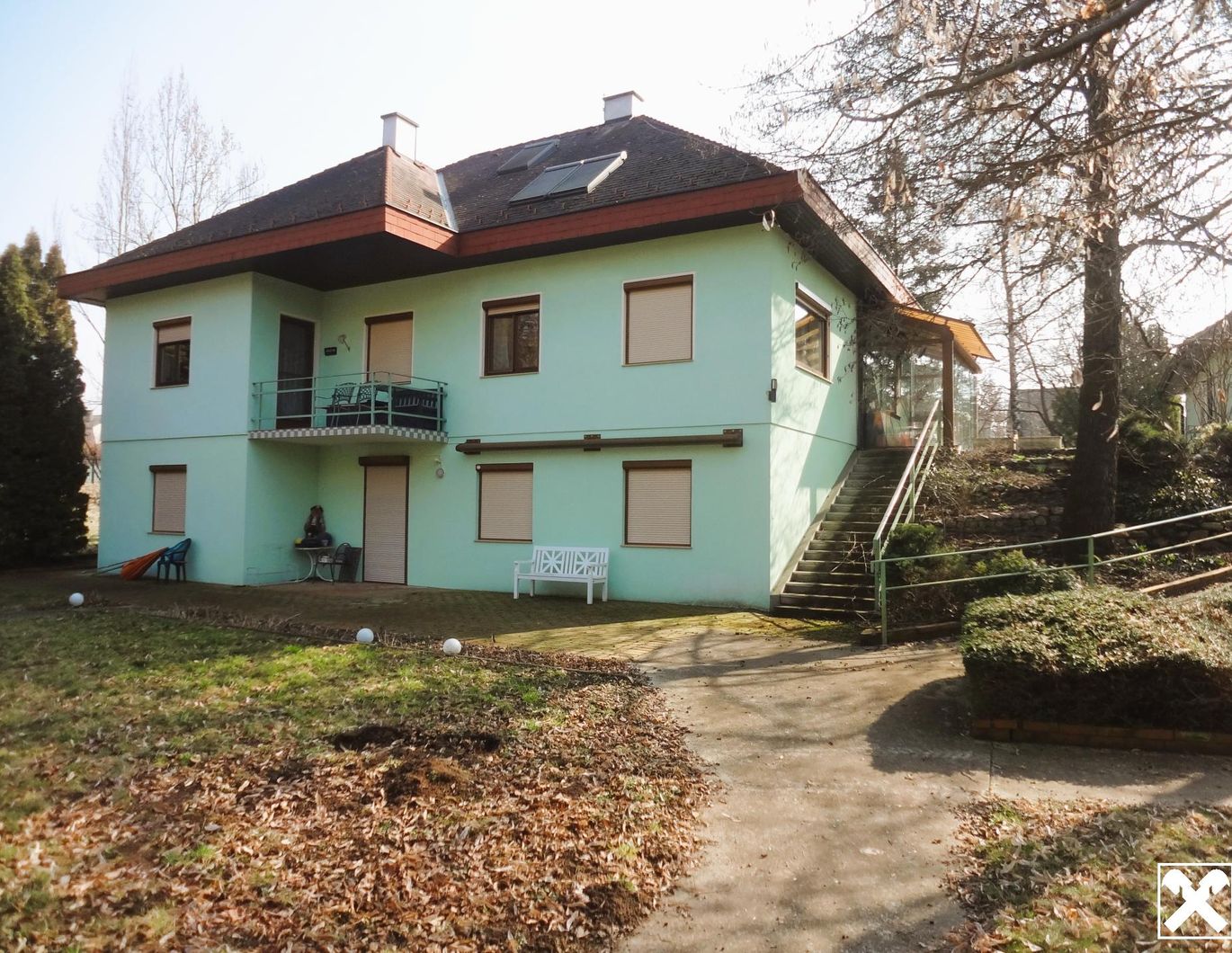 GEDIEGENE LANDVILLA MIT PARKÄHNLICHEM NATURPARADIES!