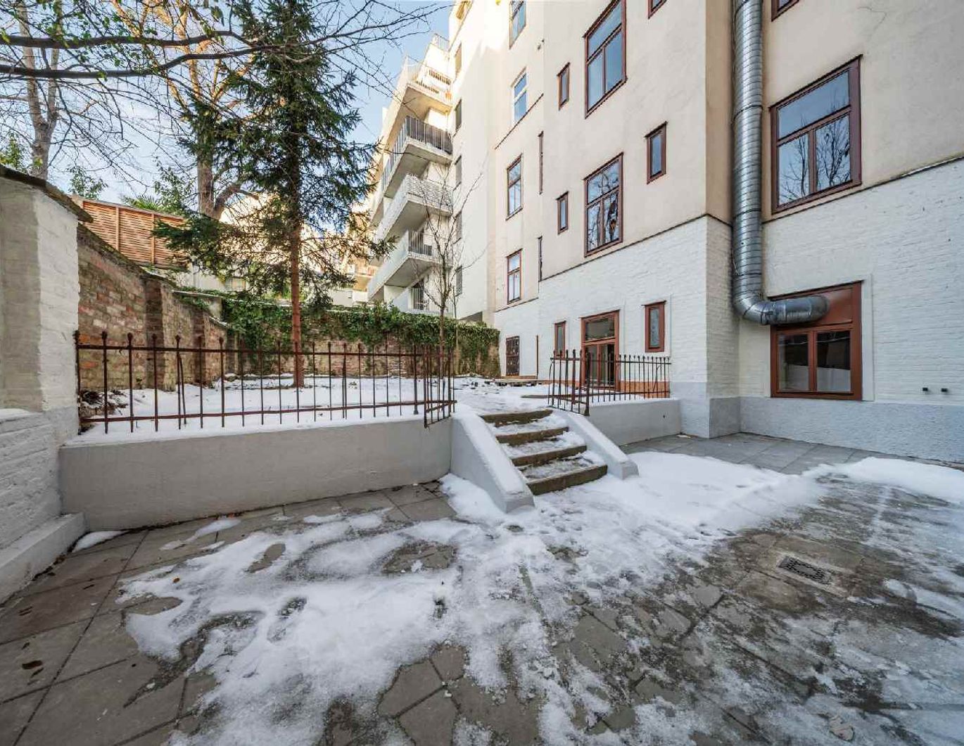 Klassischer Wiener Stilaltbau mit vielfältigen Nutzungsmöglichkeiten