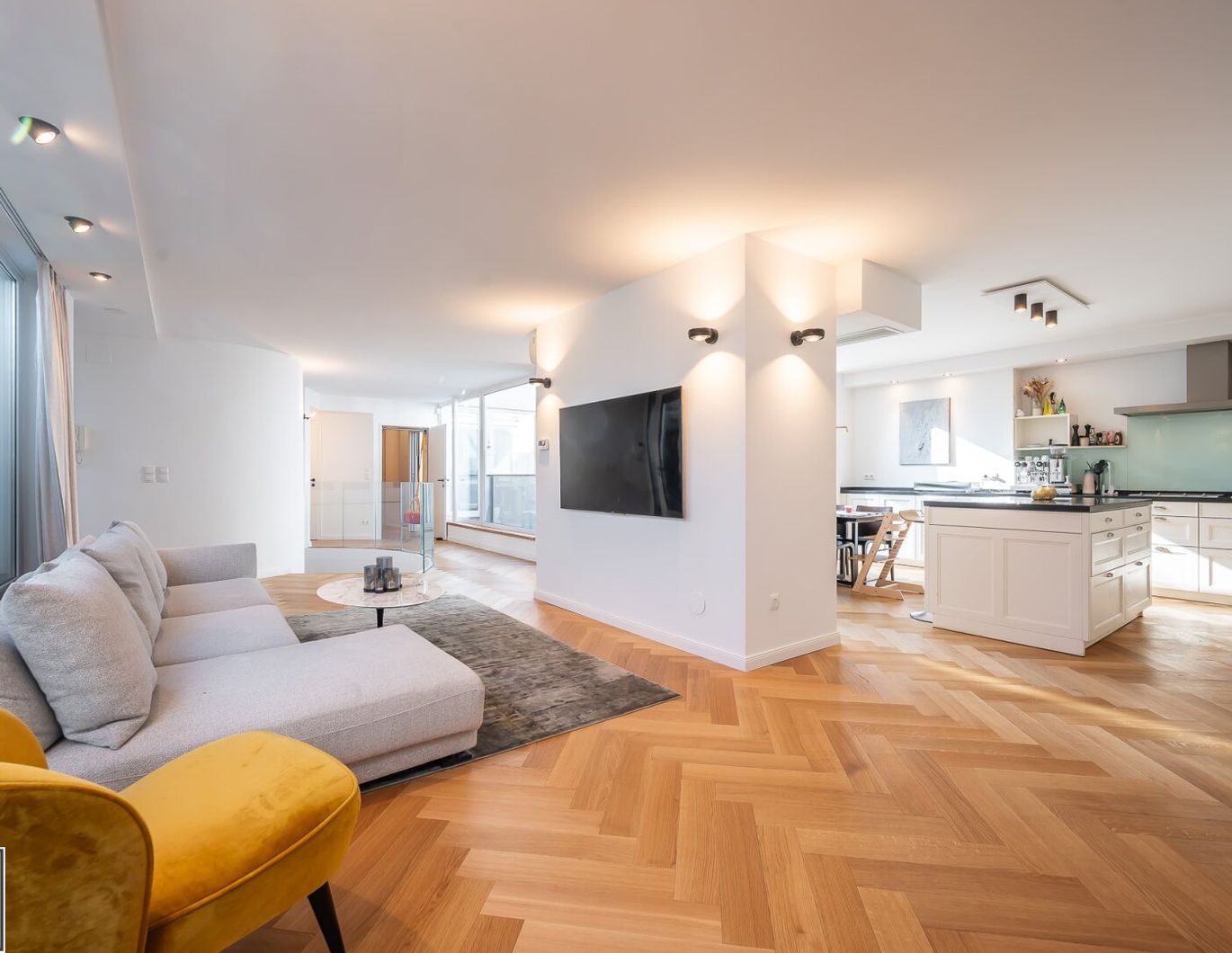 Penthouse mit traumhafter Dachterrasse nahe Naschmarkt & Innenstadt! ***VIDEOTOUR***