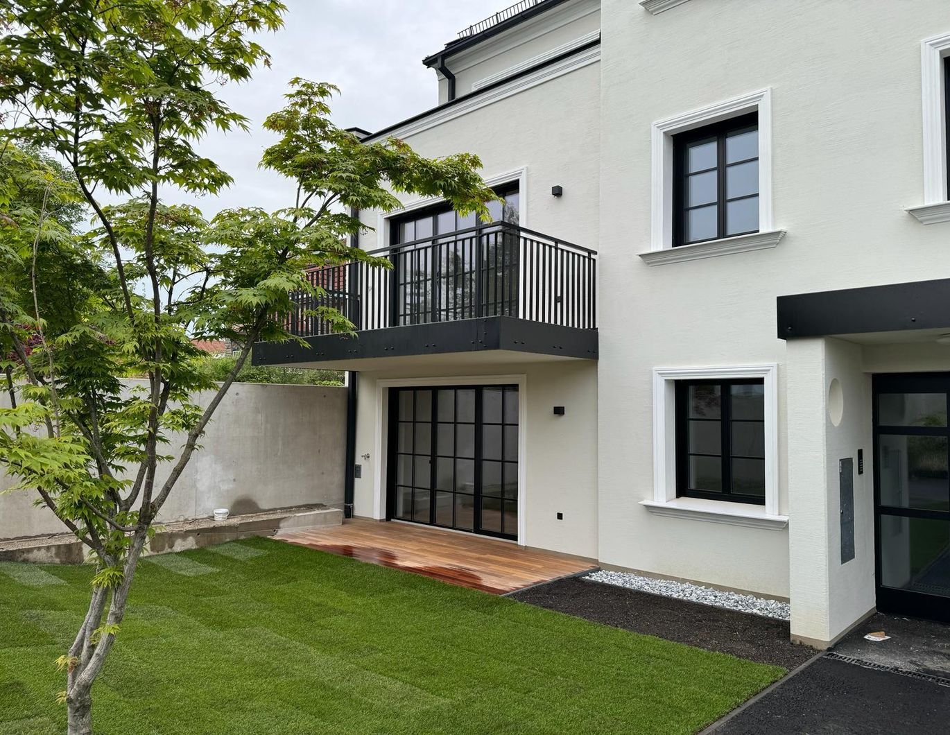 PRESTIGEWOHNUNG MIT BALKON IM ZENTRUM UND AN DER DONAULÄNDE IN LANGENLEBARN IM ERSTBEZUG INKL. HEIZKOSTEN