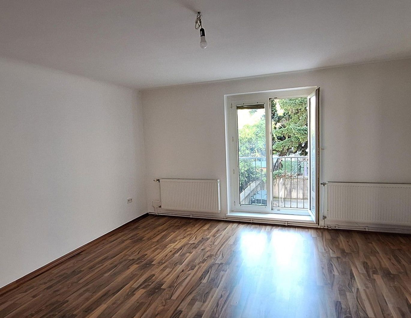 Geräumige Wohnung (renoviert) nähe SCN und Klinik Floridsdorf