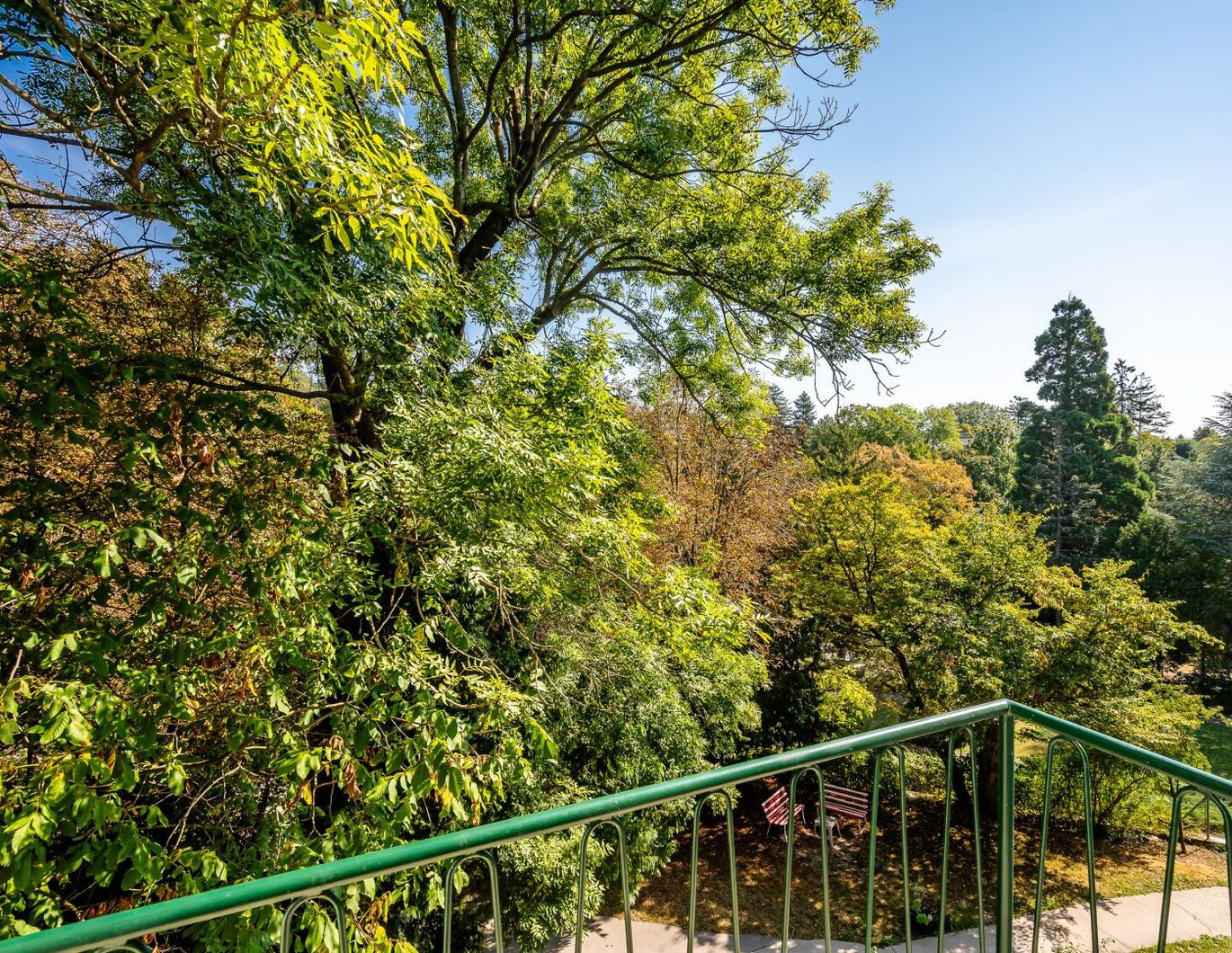++Bujatti++ Fantastic 1-room first-occupancy apartment with balcony