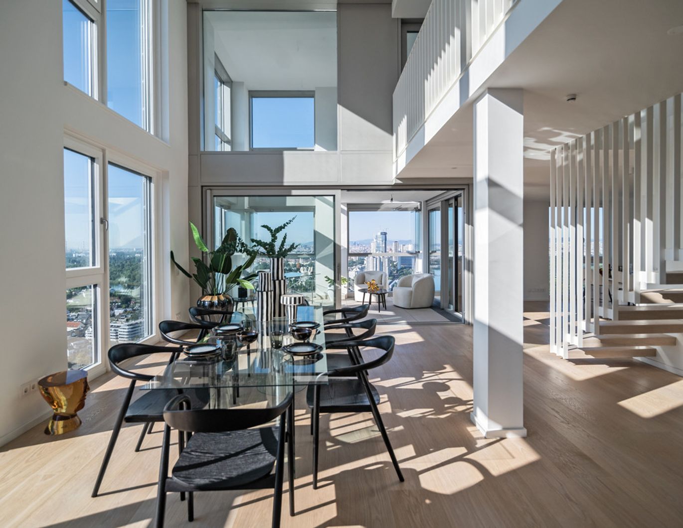 Luxuriöses Tower-Penthouse inkl. Pool: Wohnen in einer eigenen Liga: U1 Kagran provisionsfrei