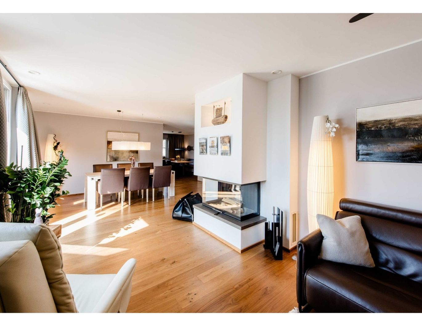 Exklusive sanierte Dachgeschosswohnung mit Balkon in Salzburg Aigen