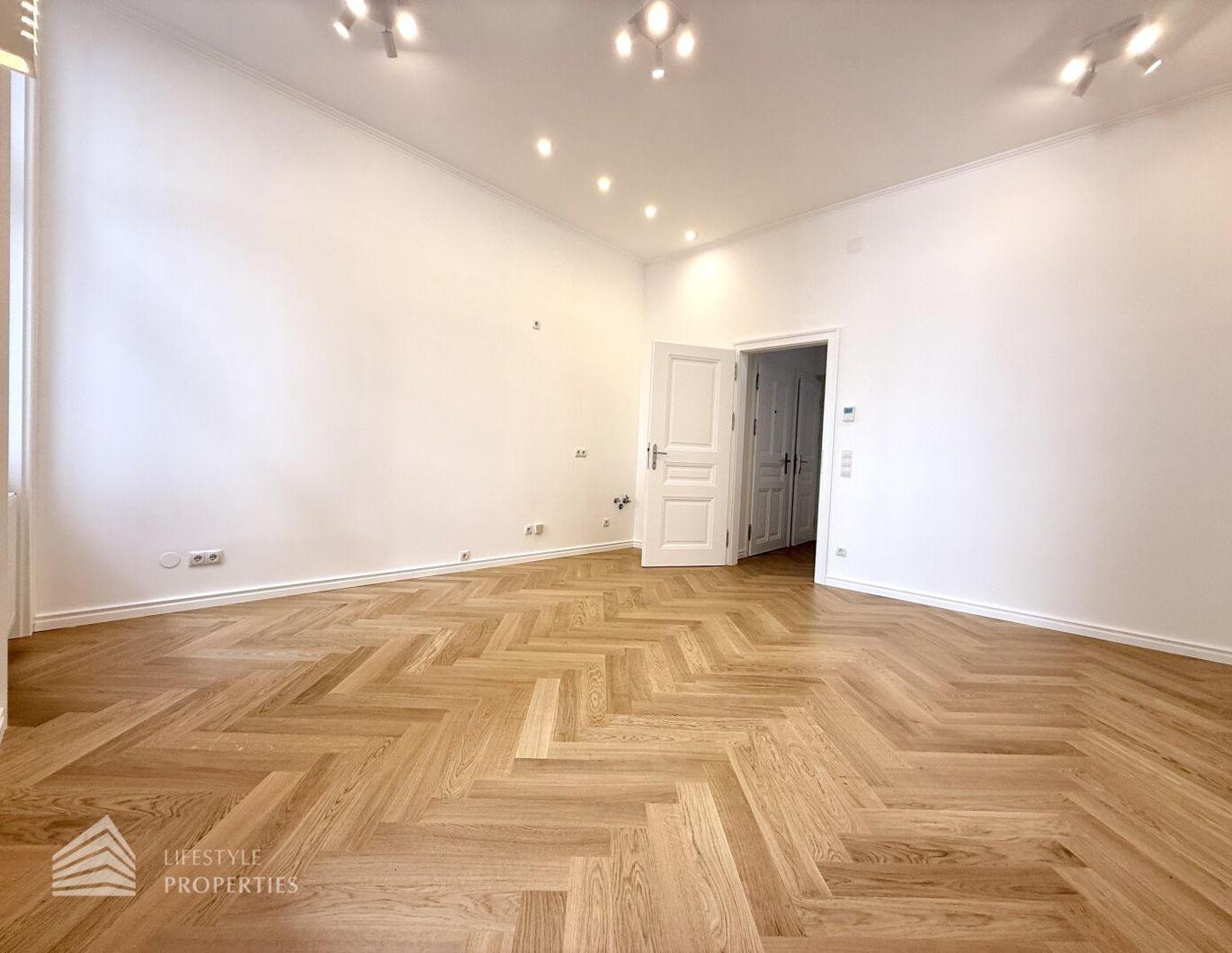 Helle Garconniere Erstbezug, Nähe Palais Liechtenstein
