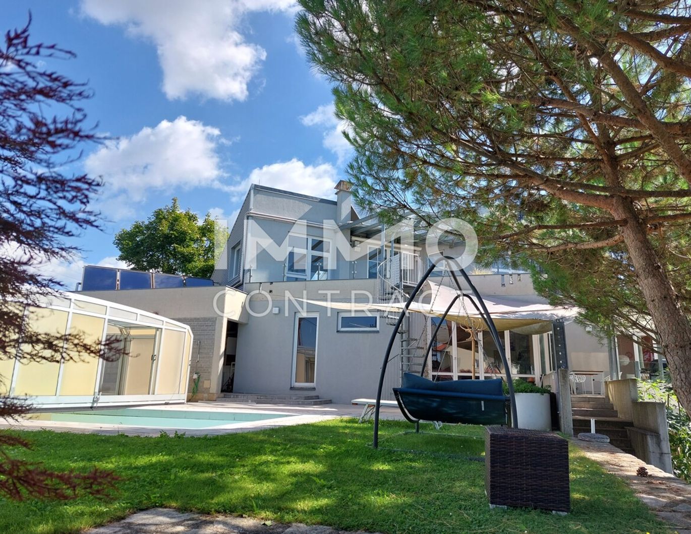 LASSNITZHÖHE NAHE GRAZ: EINZIGARTIGE LUXUSVILLA MIT ALLEN EXTRAS
