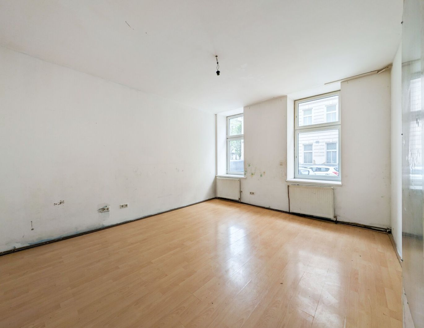 ++Q16++ 4-Zimmer Altbauwohnung mit viel Potenzial im Erdgeschoss