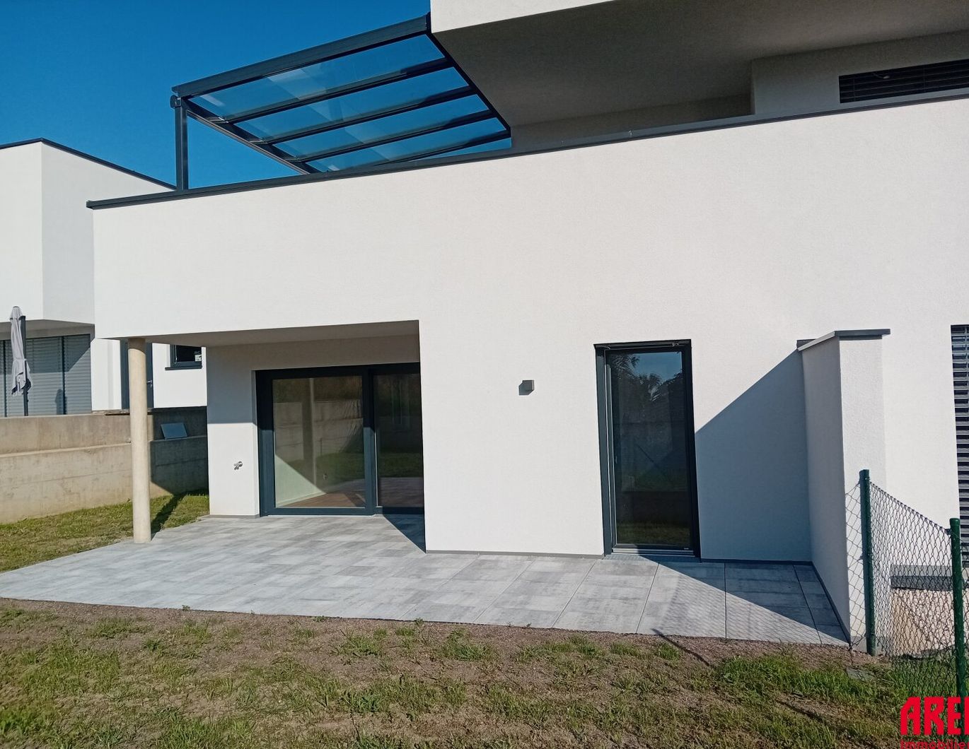 Erstbezug - perfekt aufgeteilte 3-Zimmer-Gartenwohnung mit Carport