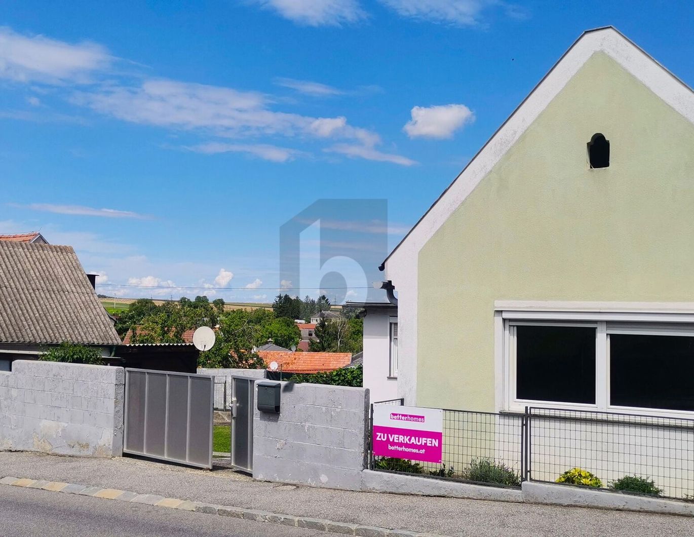 MEIN ZUHAUSE MIT GARTEN, NEBENGEBÄUDE UND FERNSICHT