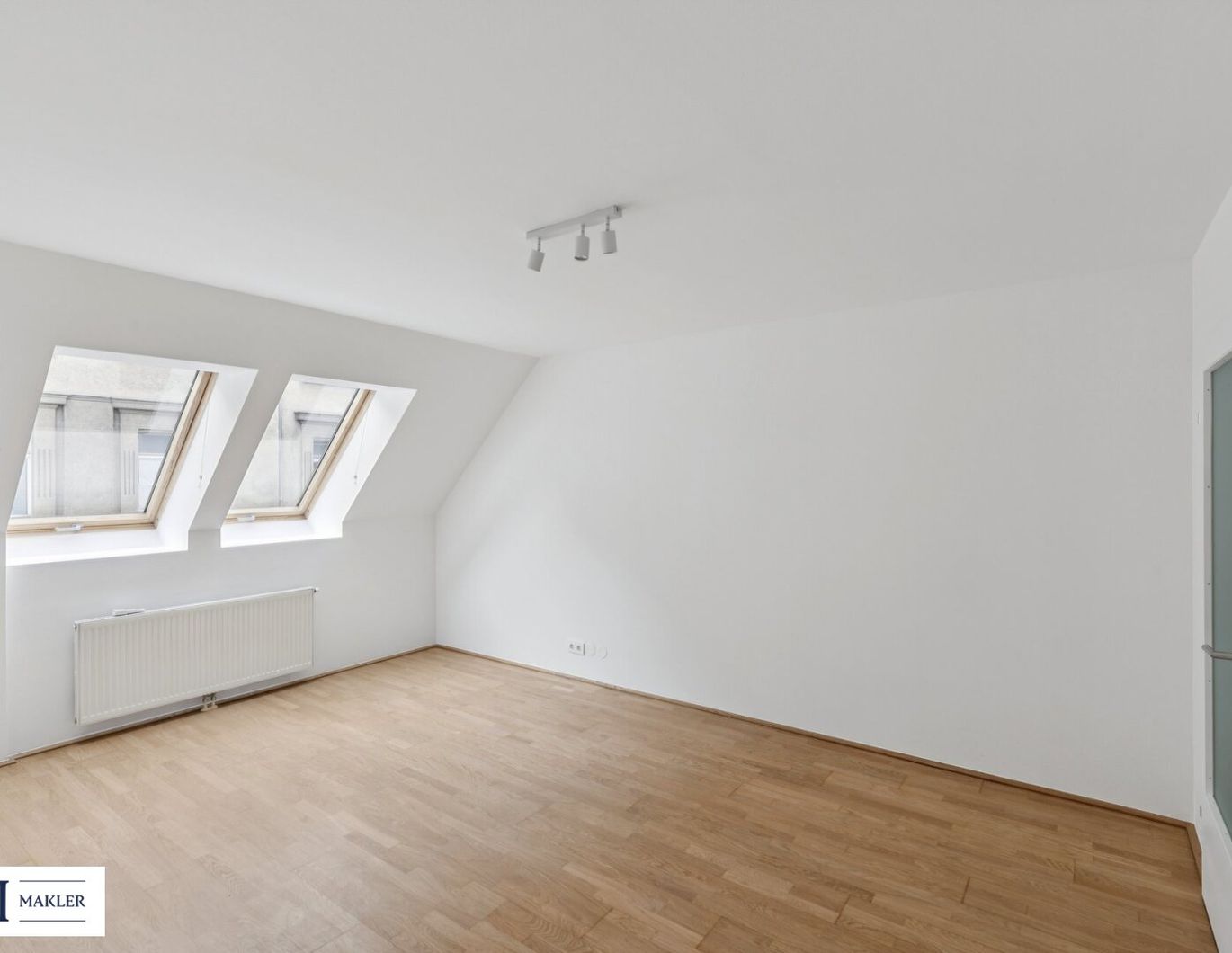 Schöne Dachgeschoss-Maisonette mit Terrasse in bester Lage des 3. Bezirks