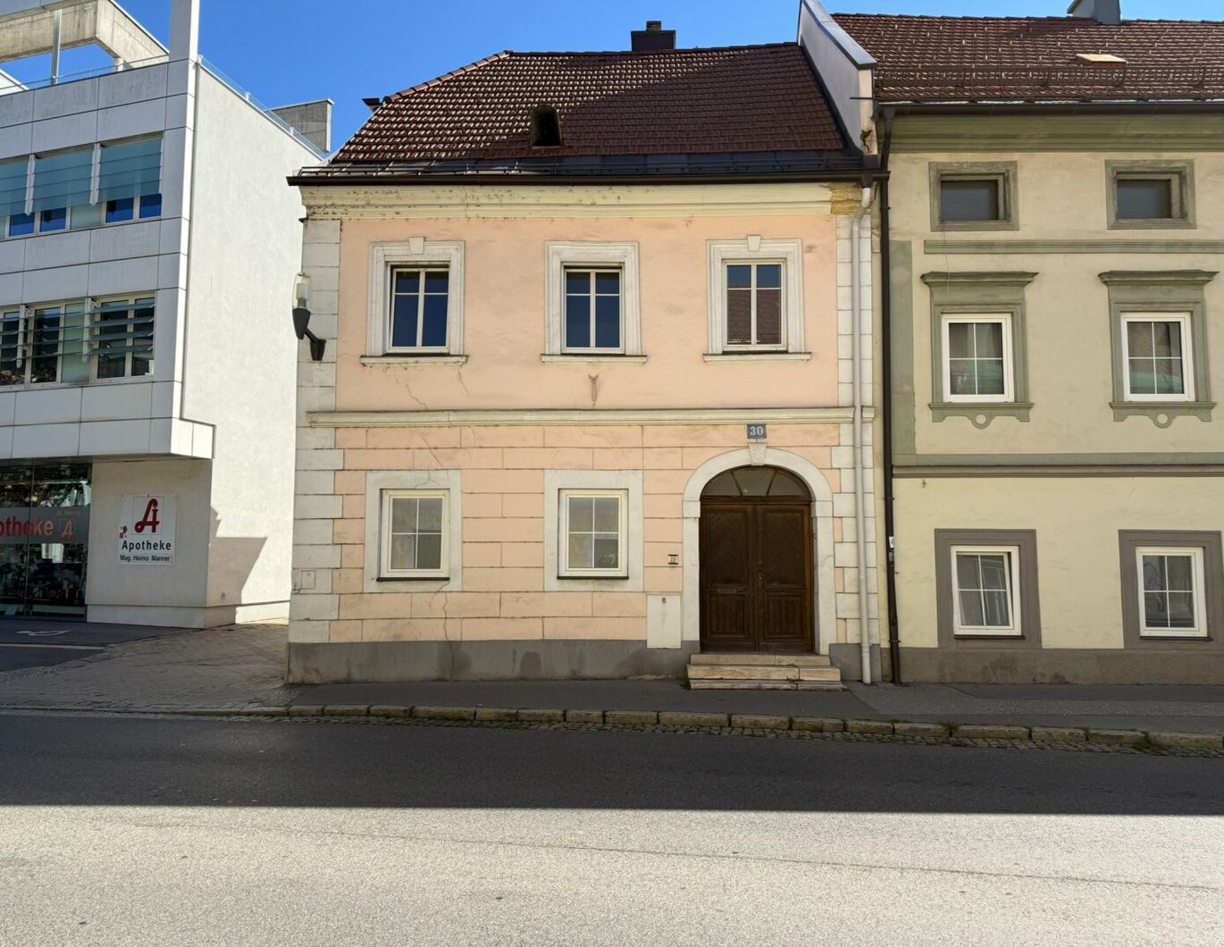 Sanierungsbedürftiges Altbauhaus in zentraler Lage - Klagenfurt