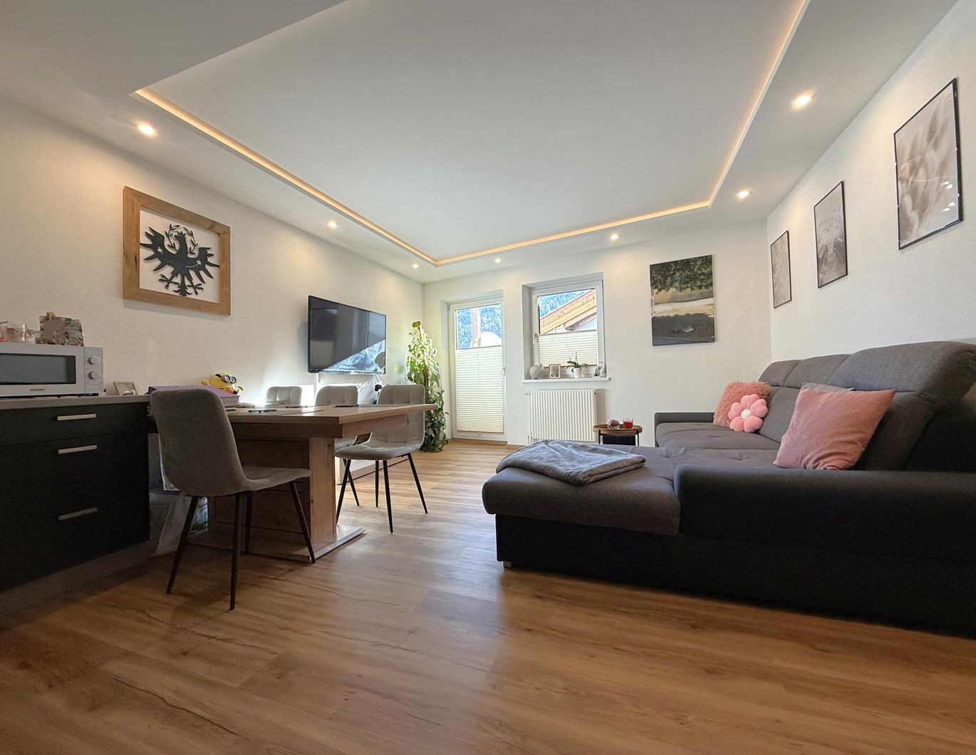 Ideal für Anleger oder als Starterwohnung - Renovierte 2-Zimmer Wohnung am Dorfplatz