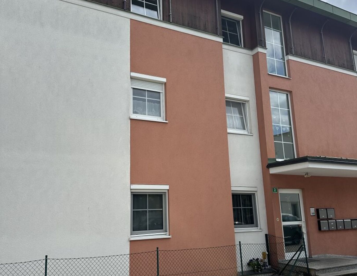 Charmante 3-Zimmer-Wohnung mit 2 Balkonen und Garage     ️