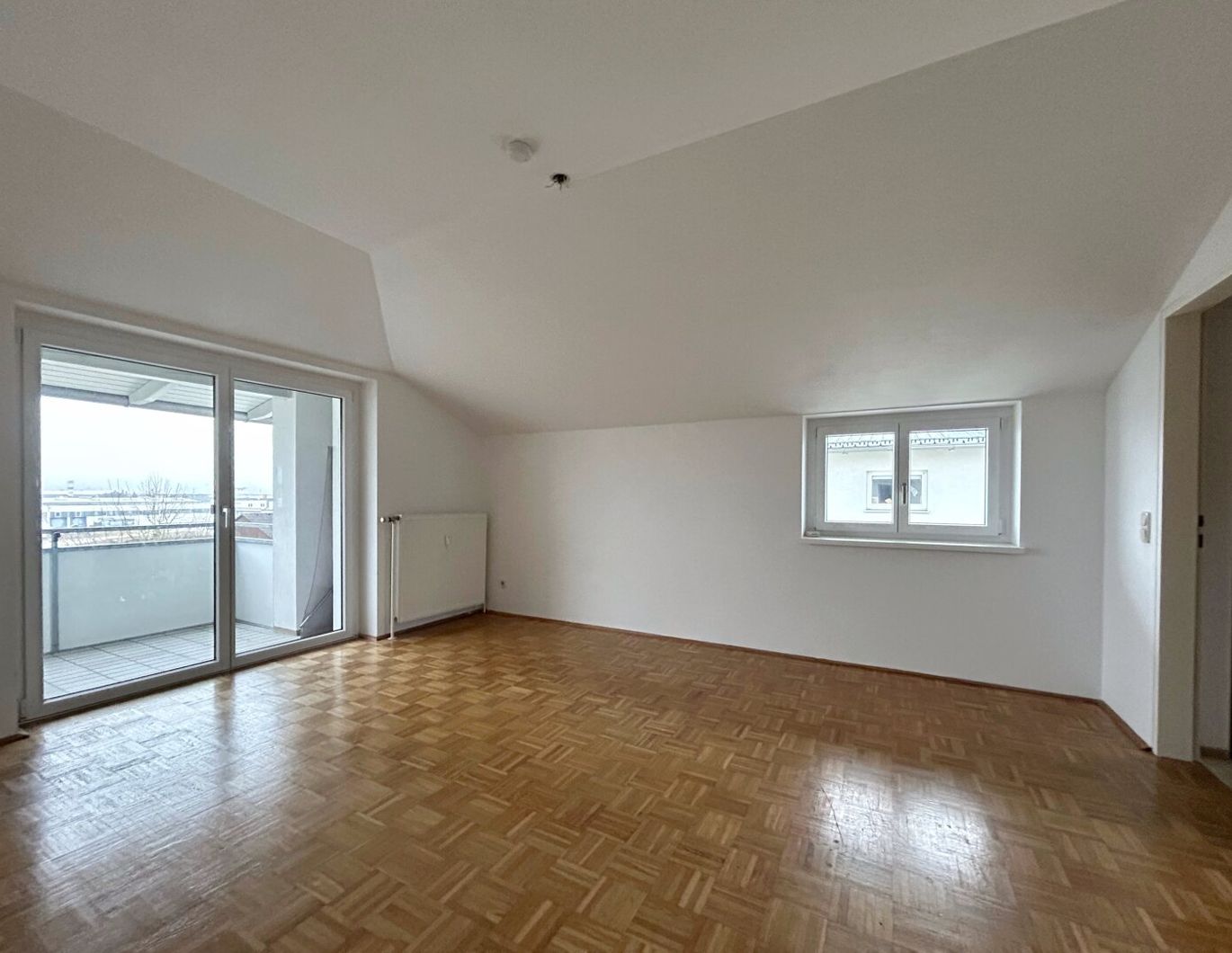 3 ZIMMER WOHNUNG IN SCHWANENSTADT MIT TIEFGARAGE UND BALKON