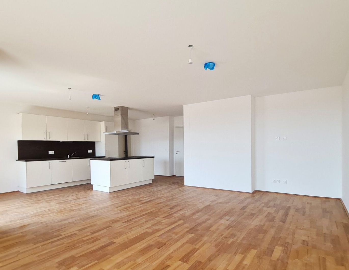 Familienwohnung mit großem Balkon, sofort verfügbar!