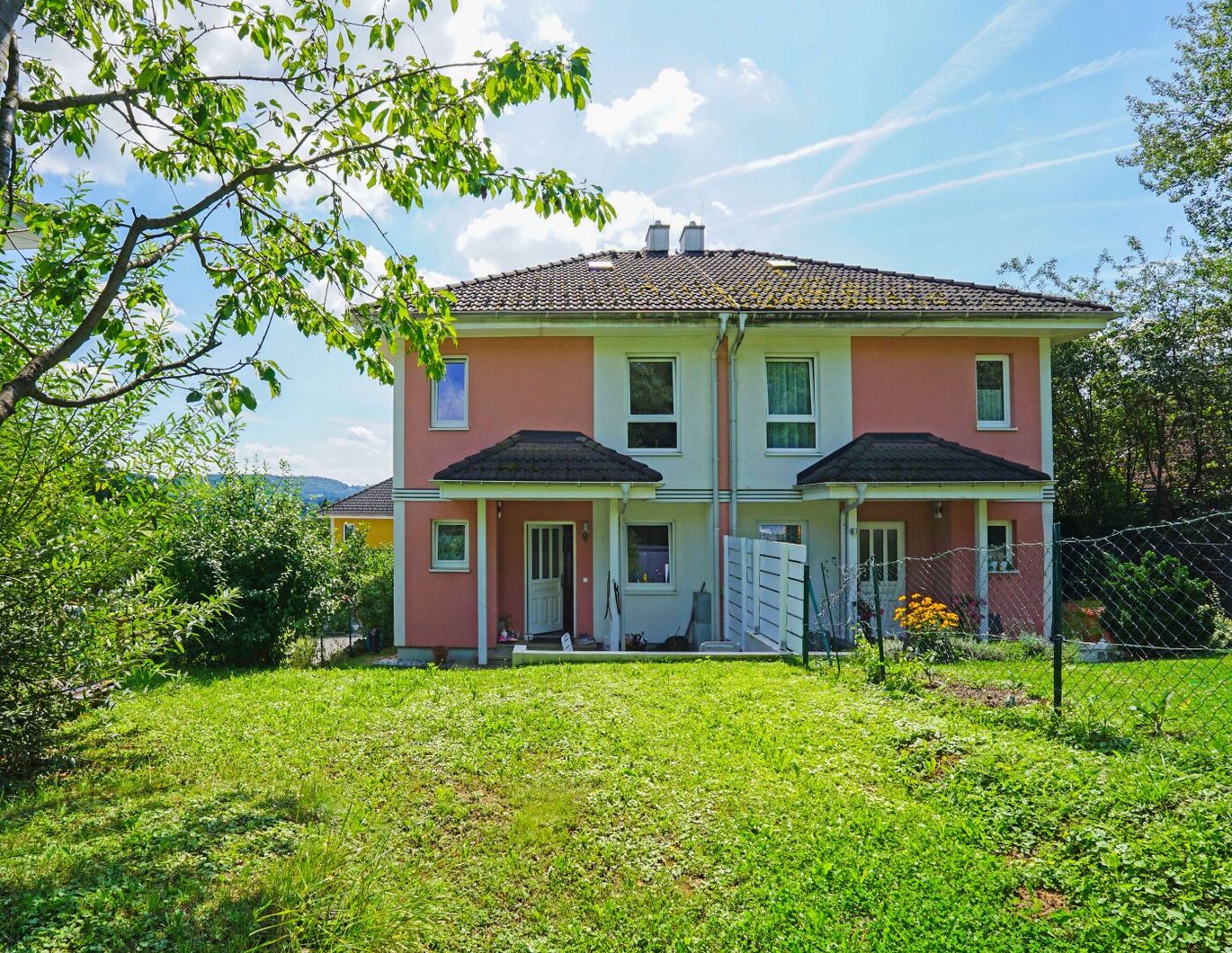 Familienfreundliche Doppelhaushälfte in herrlicher Grünruhelage nahe Kaiserhöhe