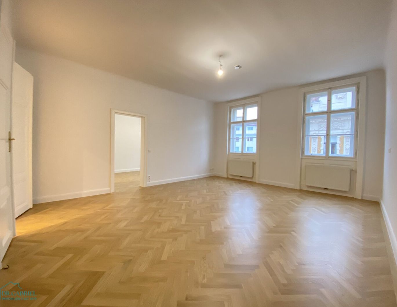 INNENSTADTWOHNUNG BEI DER STAATSOPER