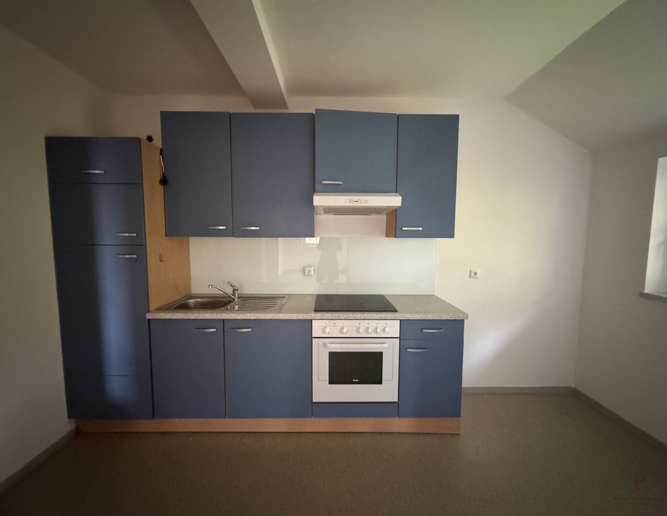*58m² helle 2-Zimmer-Wohnung mit Balkon Nähe Ortszentrum von Bad Waltersdorf