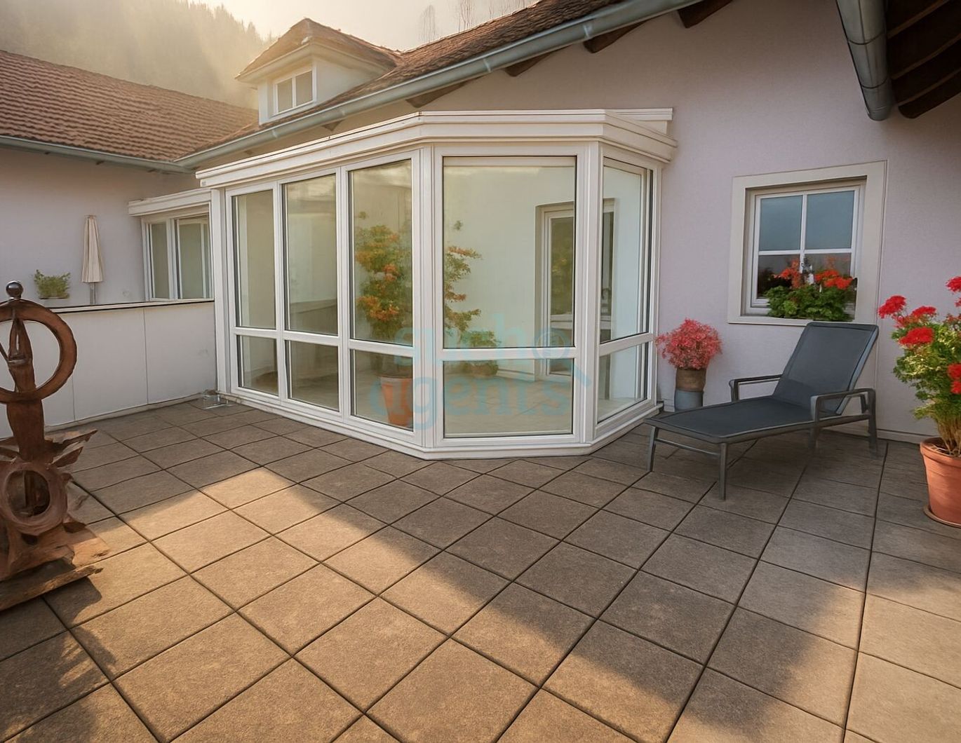 Attraktive Maisonette-Wohnung in Top-Ruhiglage mit Terrasse & Wintergarten!