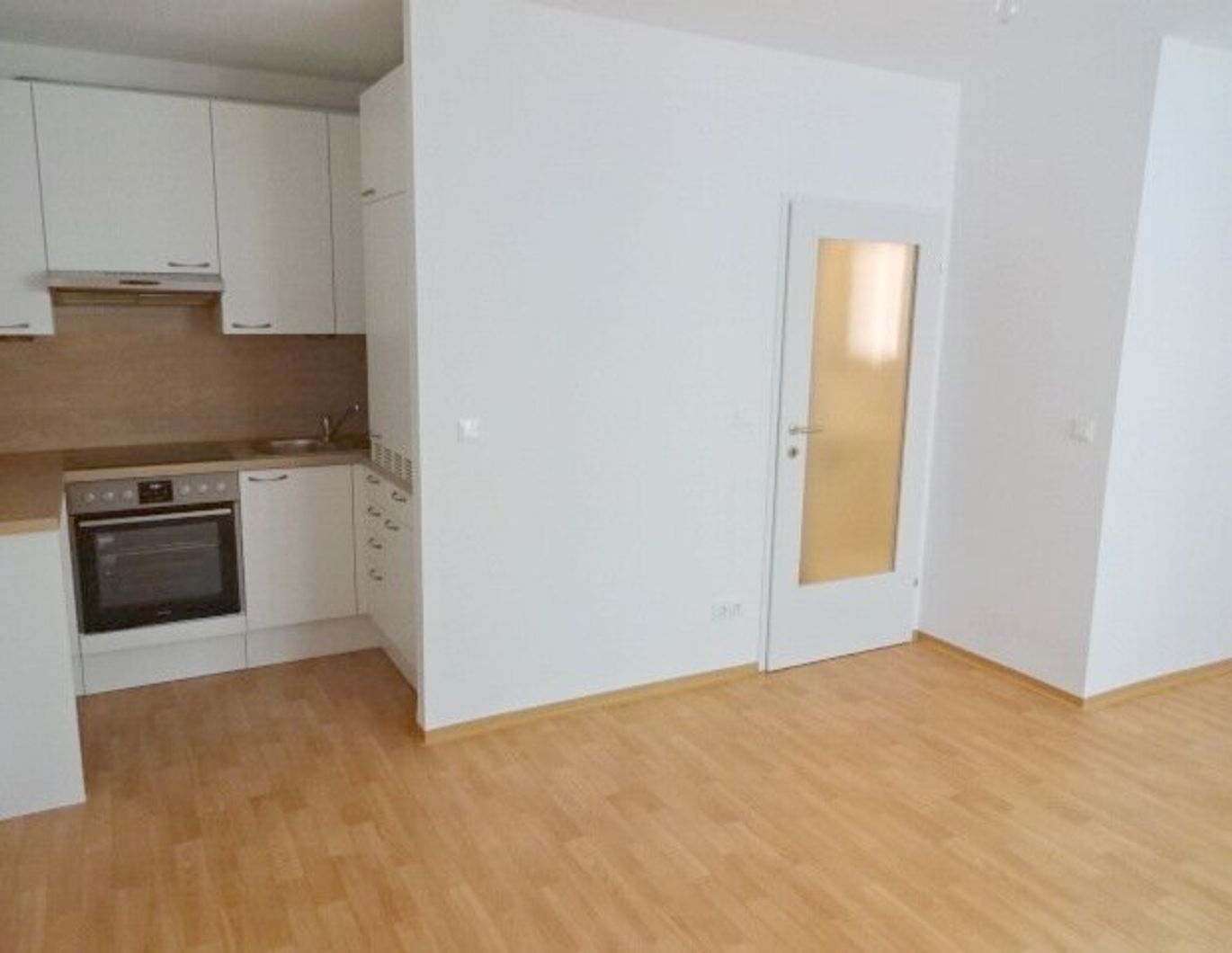 UNBEFRISTET 714,92 € inkl. Heizung&WW, moderne Küche & Bad, ruhige Innenhoflage, 2Min zur U3