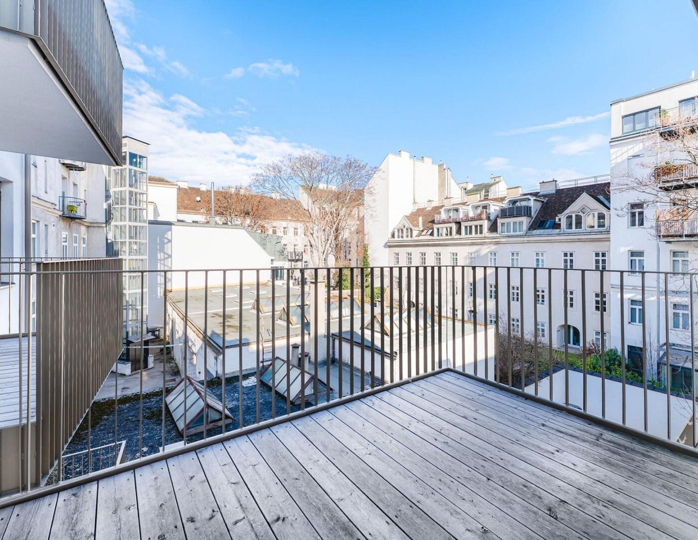 Wenige Schritte zur Mariahilfer Straße! Erstbezug ab Juli! 2-Zimmer-Wohnung mit Balkon zu vermieten!