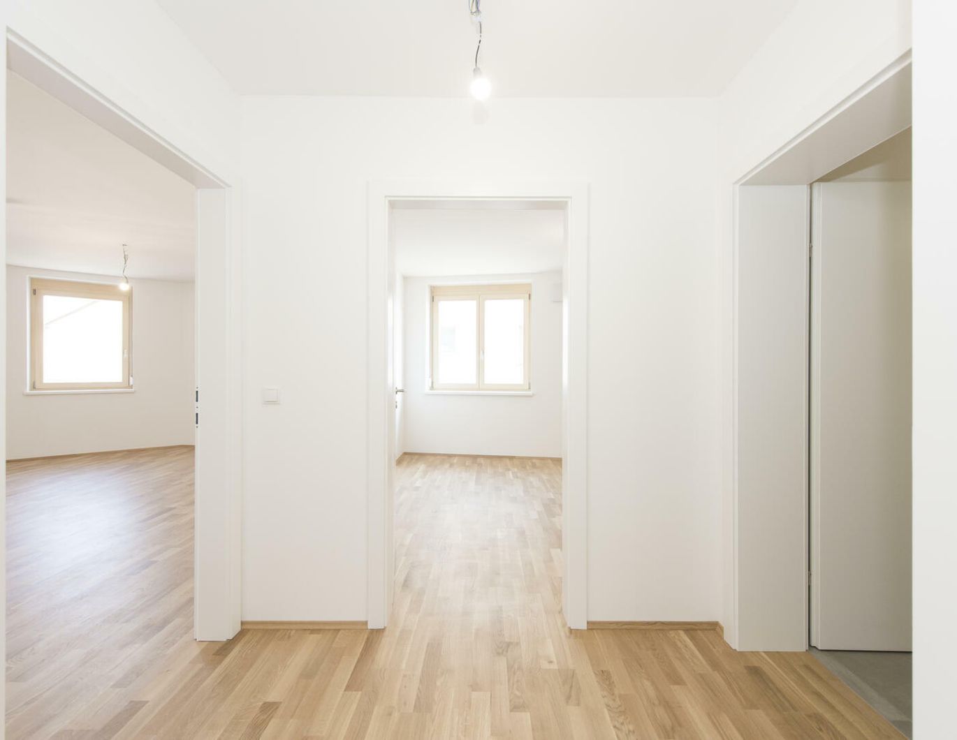 Liebevolles 2-Zimmer Zuhause mit großzügigen Fensterflächen inkl. Carportabstellplatz!