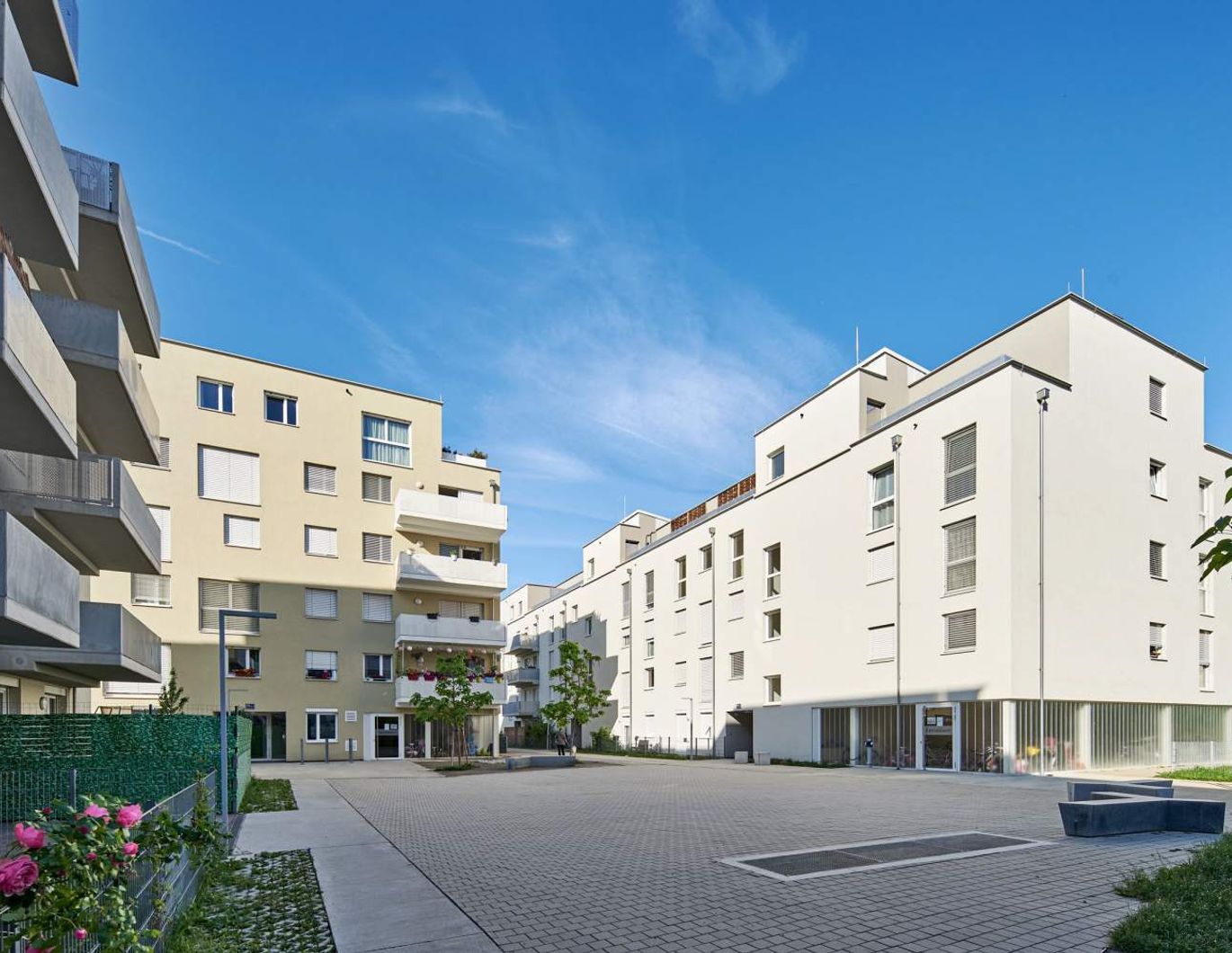 Q11 Leben in Simmering -  Schöne Einraumwohnung mit Balkon und Deckenkühlung!