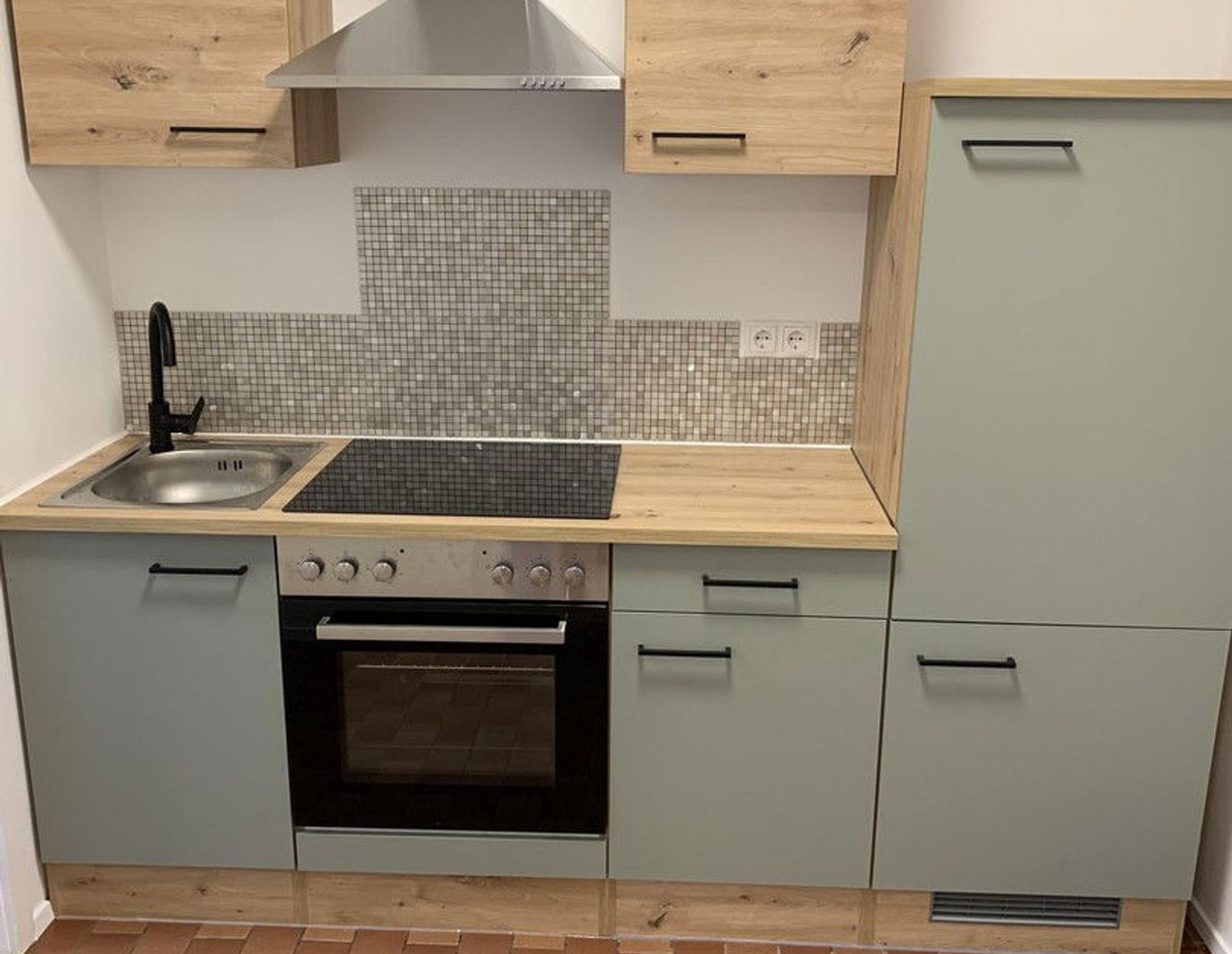 Top-Lage Garconniere Innsbruck Klinik / Hauptuni mit großem Balkon