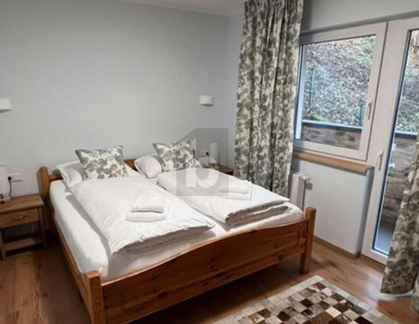 TOURISTISCH VERMIETBAR MIT PANORAMA-BALKON