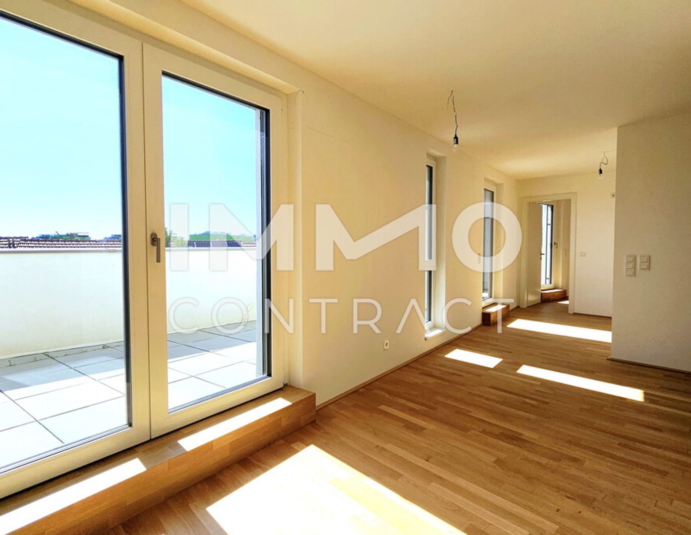 Stylische, großzügige 2-Zimmer-Dachgeschoss-Wohnung mit 23 m2 Südterrasse - Provisionsfrei!