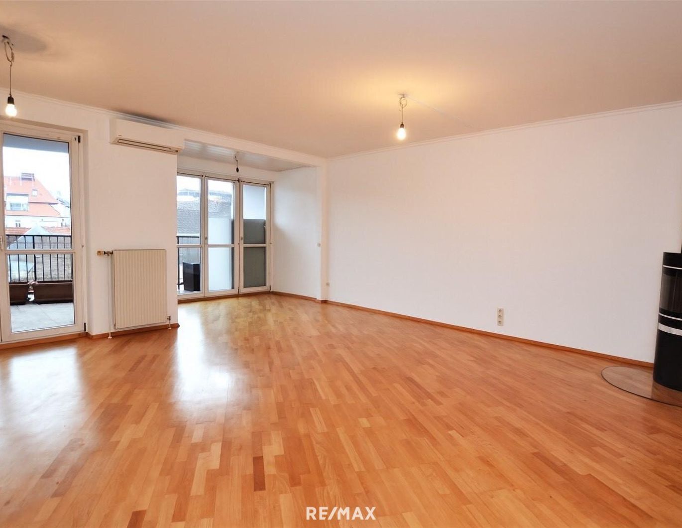 Geräumige 3-Zimmer-Wohnung mit Balkon und Garagenplatz