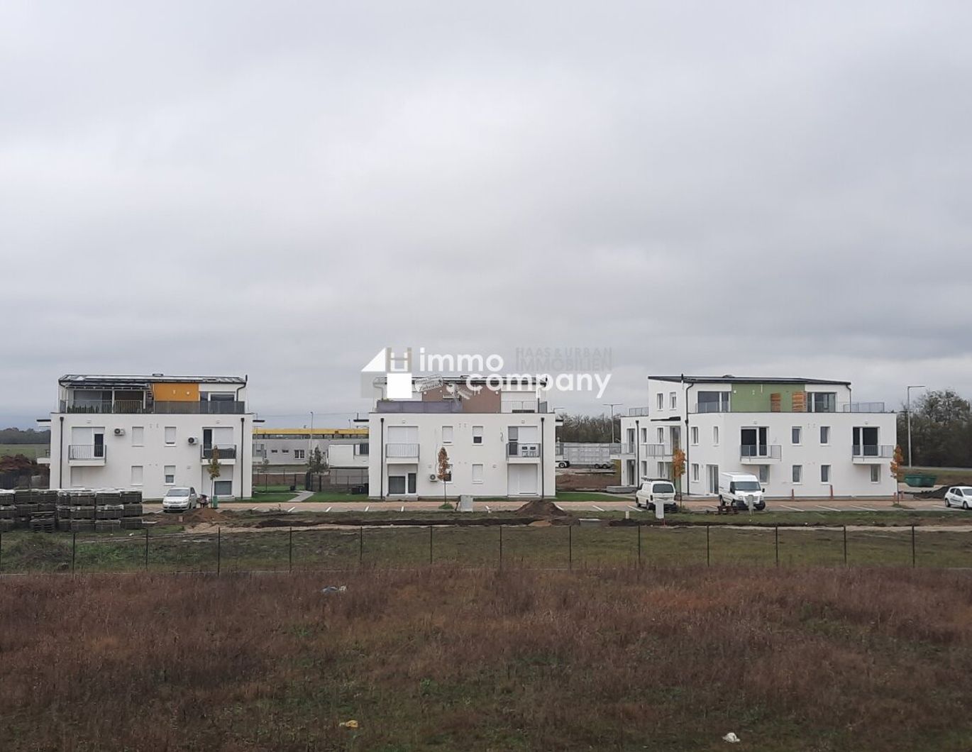 2 Raumwohnung mit Balkon + Kellerabteil, sowie Parkplatz zu vergeben