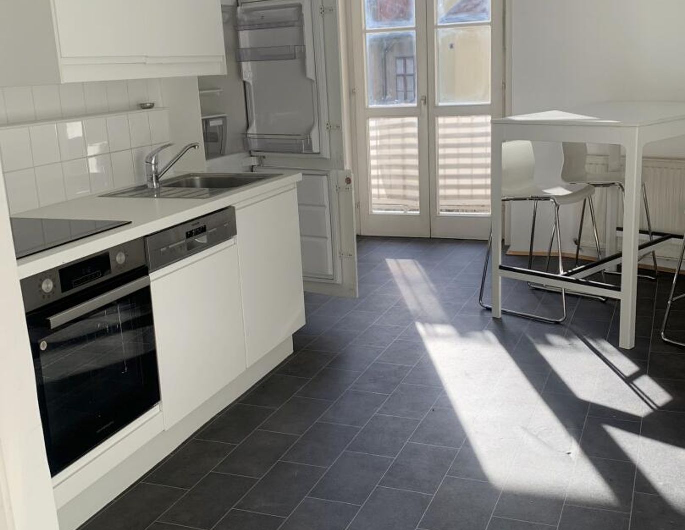 GroßzügigerTop-Altbau nächst Geidorfplatz mit Parkplätzen