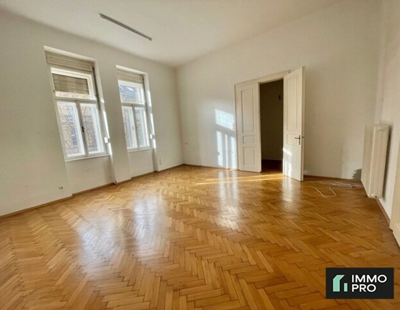 Generalsanierte 3-Zimmer Wohnung mit Einbauküche und Balkon im Zentrum von Leoben zu vermieten