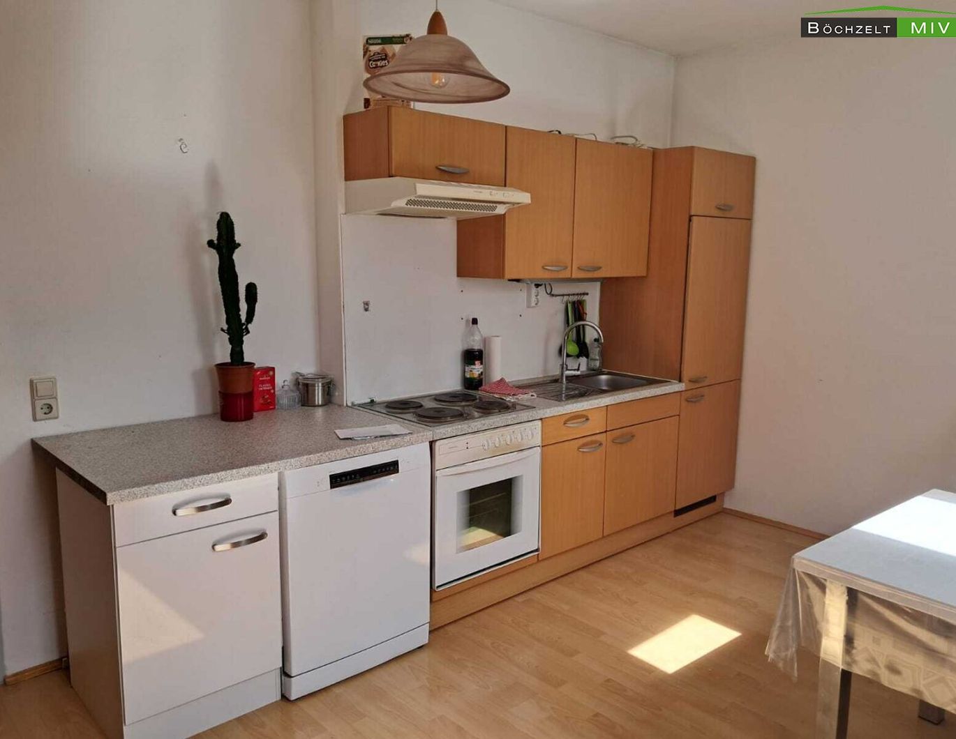++ klein aber fein ++ Metwohnung in Spielberg ** Küche möbliert **