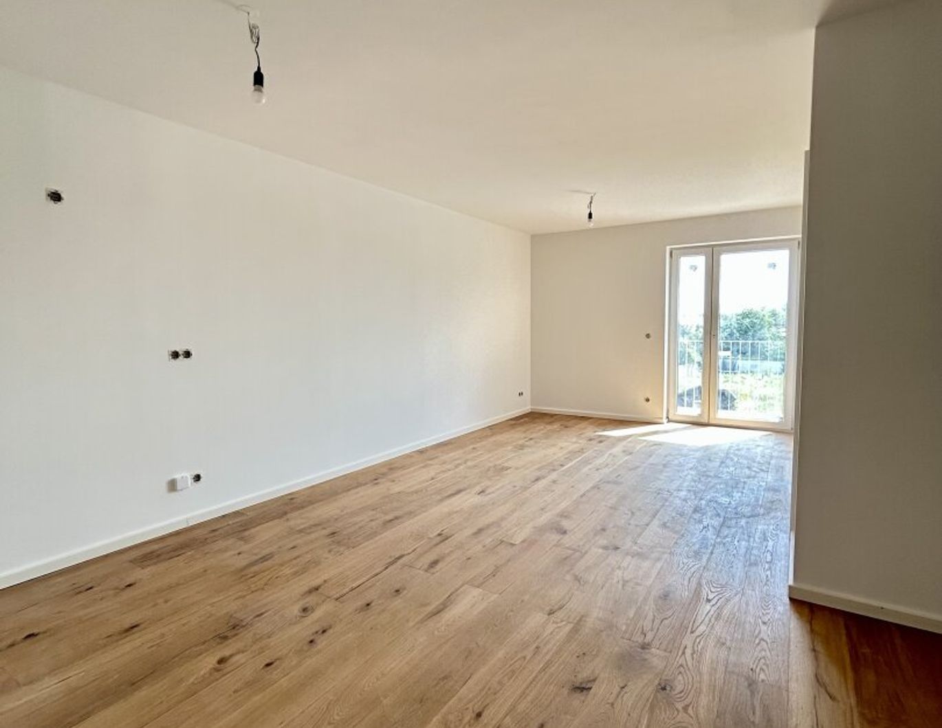 Traumhafte Erstbezug-Wohnung mit Balkon in Mannswörth