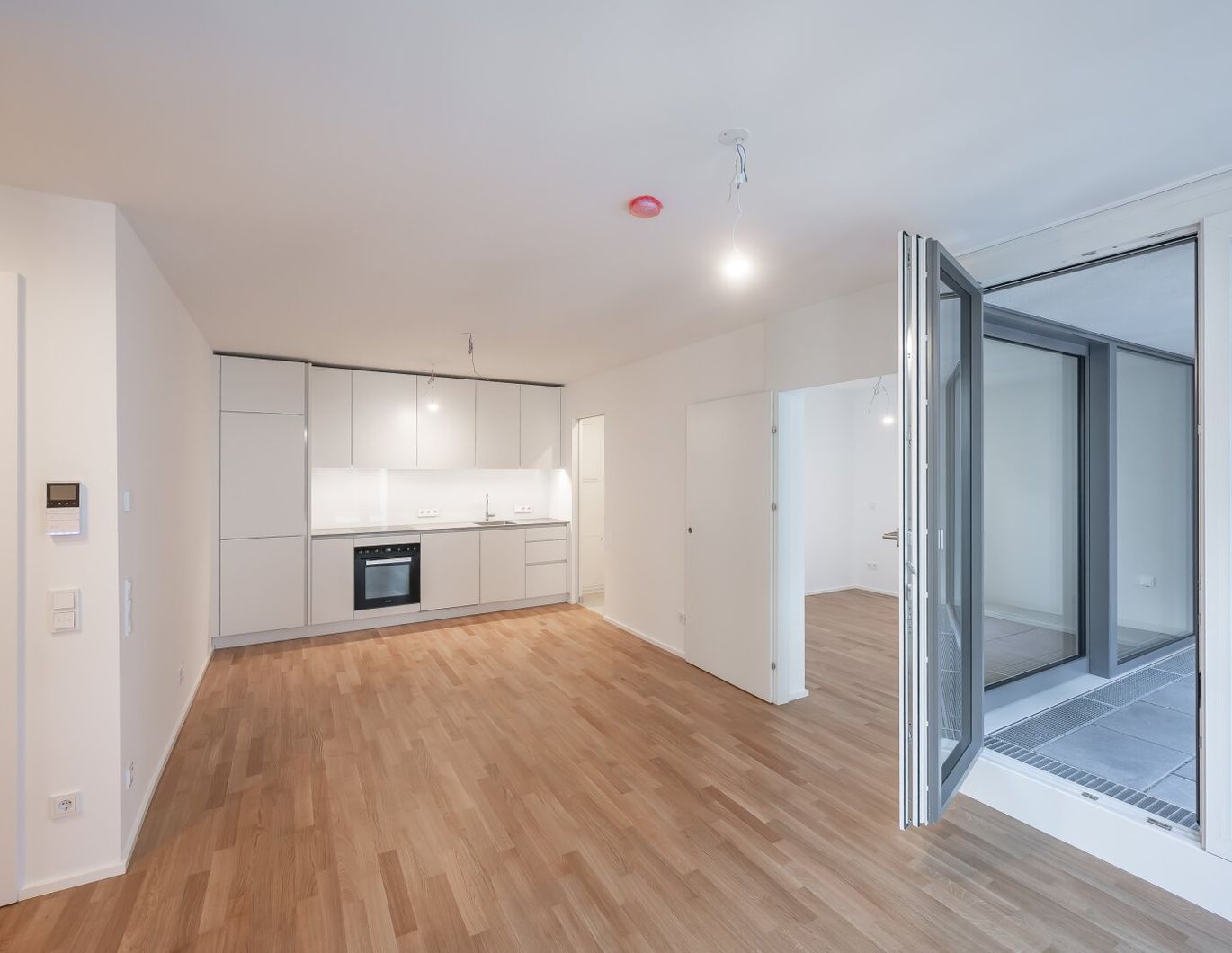 ++MOLLARD 50++ Stylish 2-room apartment right in the heart of the city (3/8)