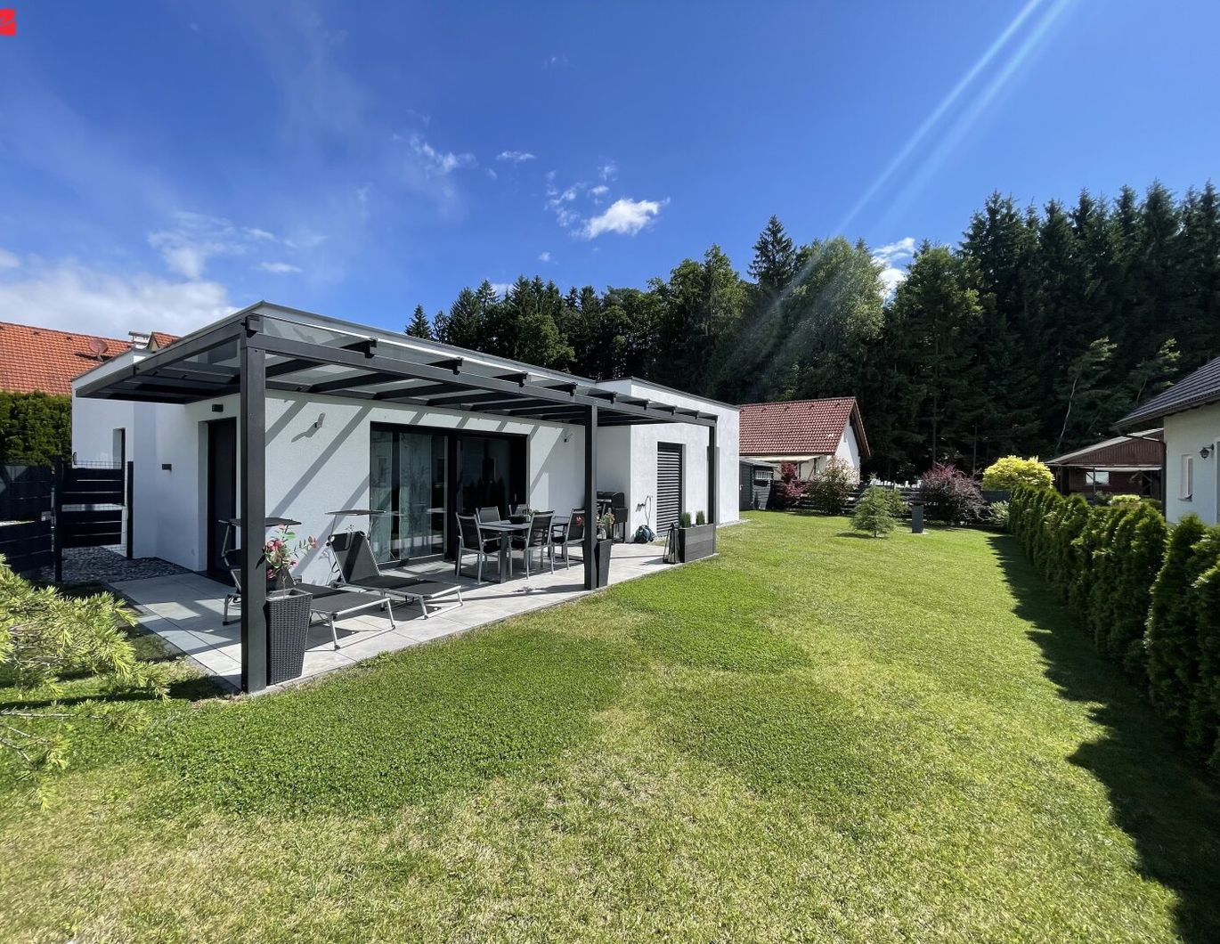 Traumhafter Bungalow mit überhohen Räumen