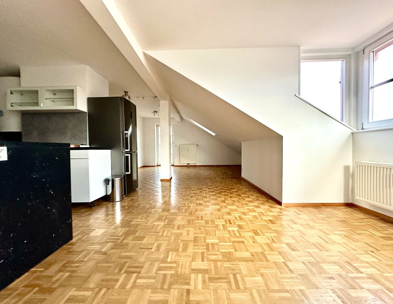 Charmante 3-Zimmer-Dachgeschoßwohnung in Fohnsdorf - Balkon & Stellplatz inklusive!