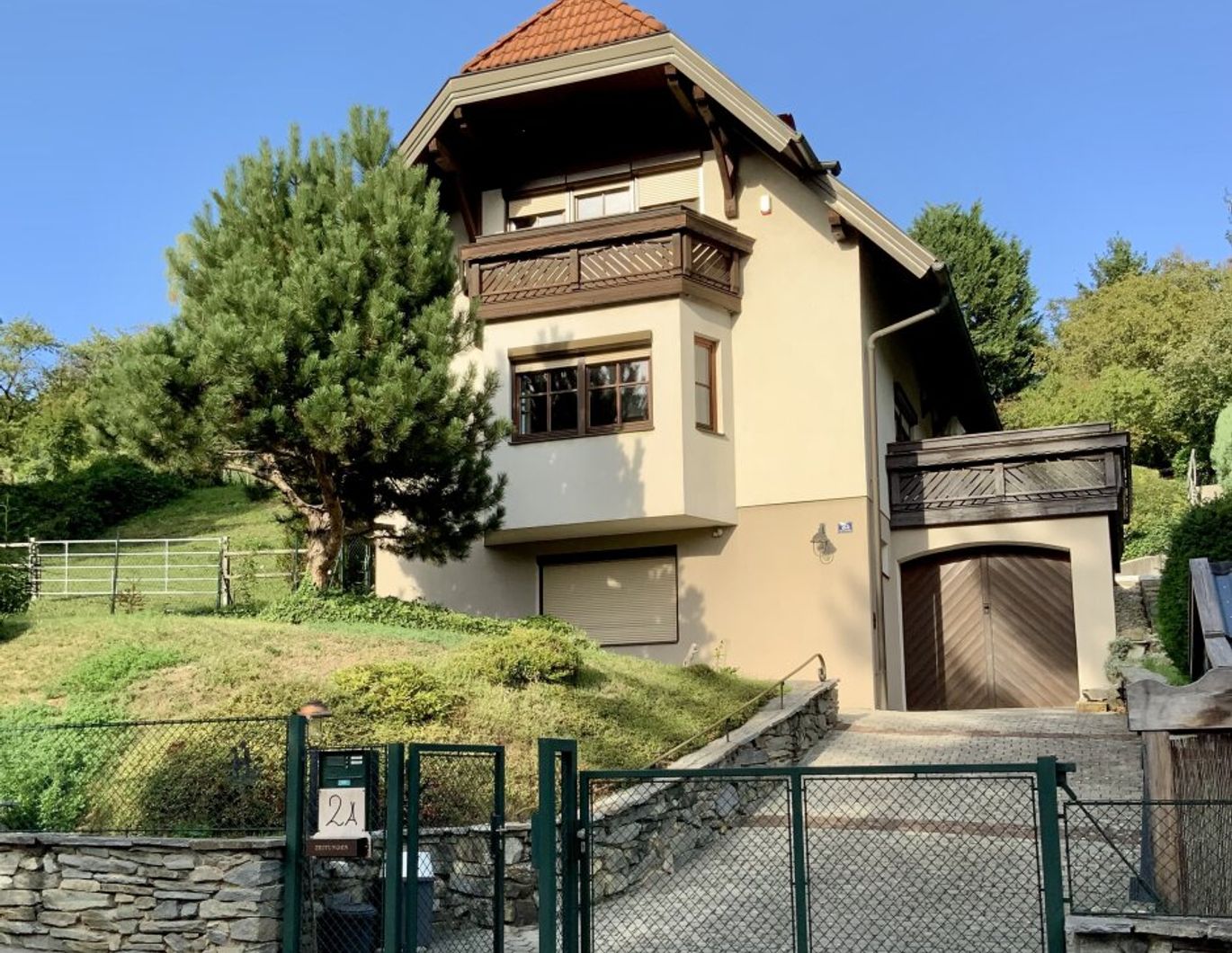 Charmantes Haus mit wunderschönem Garten in Top-Lage Nähe ISTA in Klosterneuburg/Kierling.