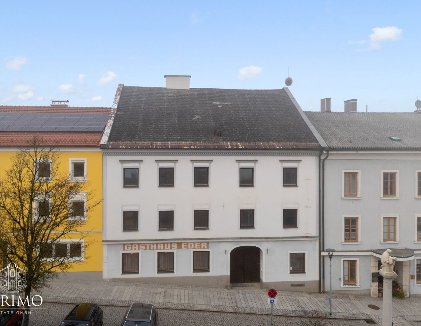 Einmalige Gelegenheit am Marktplatz! Mehrfamilienhaus mit 4 Wohnungen & Gewerbefläche - das perfekte Investment in Haag am Hausruck