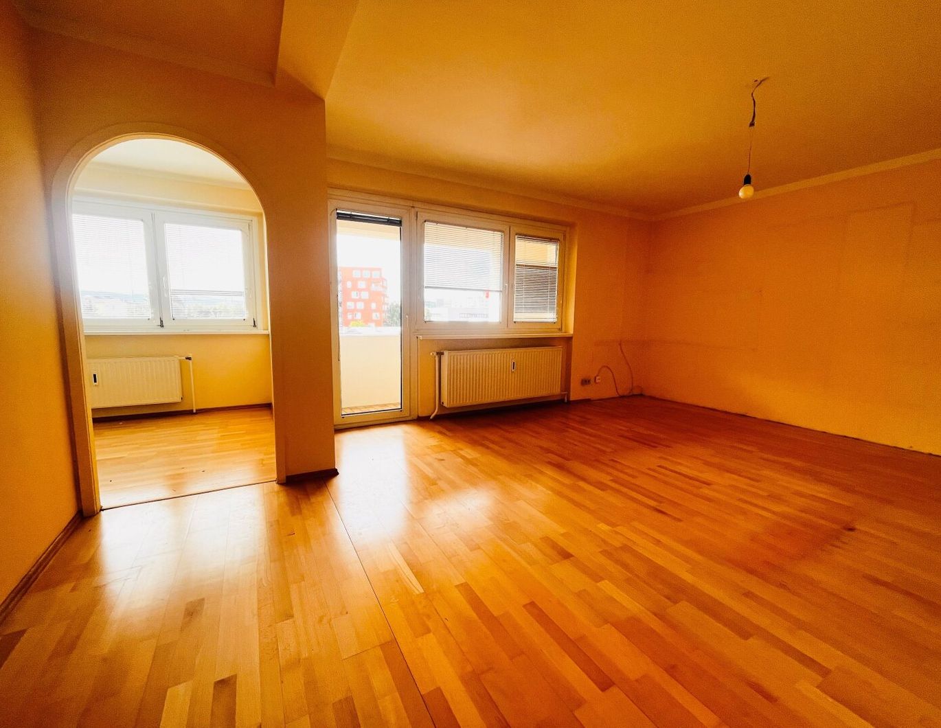 PROVISIONSFREI! BASTLERHIT - 3-ZIMMER-WOHNUNG MIT WEITBLICK!