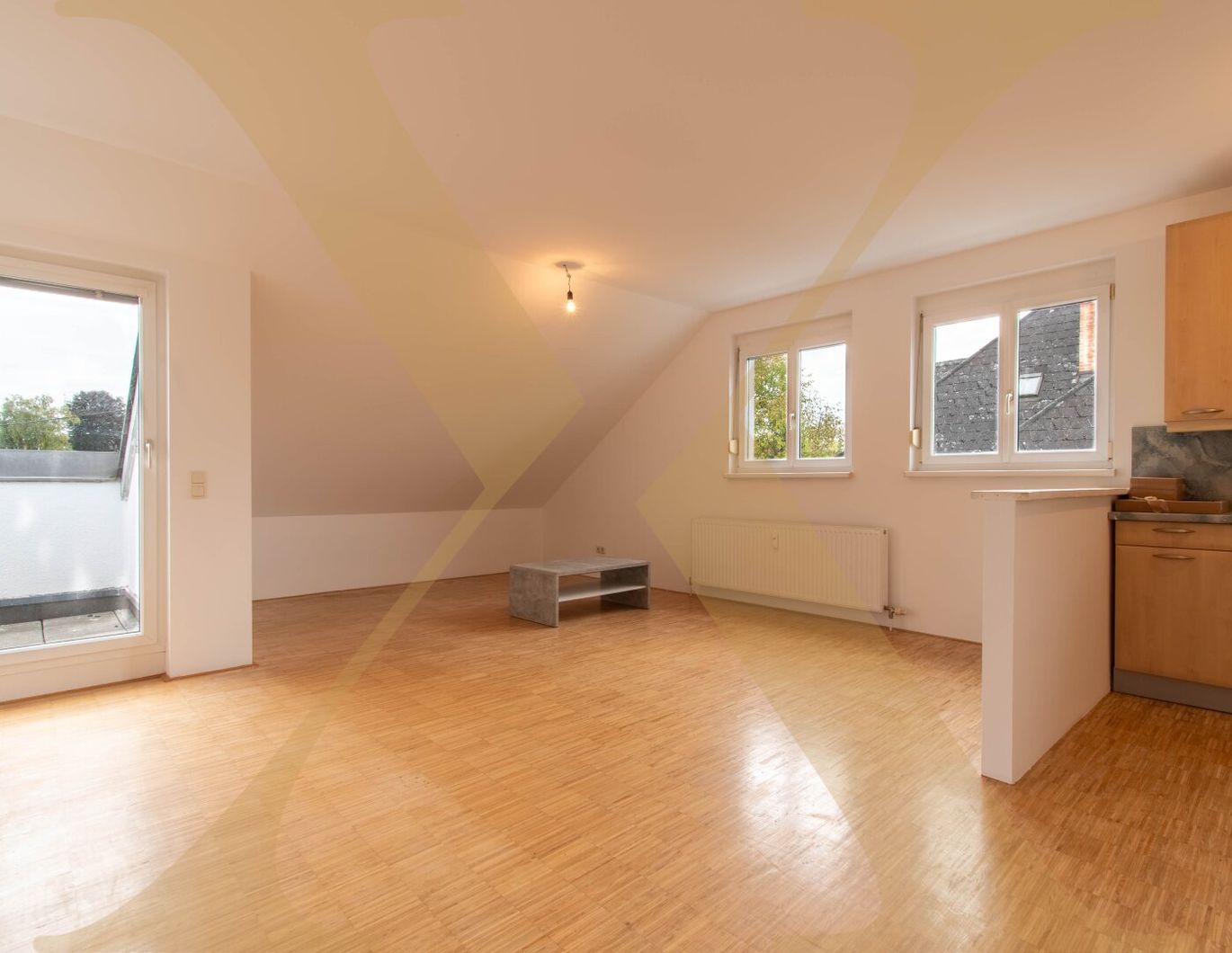 Gepflegte 3-Zimmer-Wohnung inkl. Einbauküche, Terrasse und Garage in Traun zu vermieten!