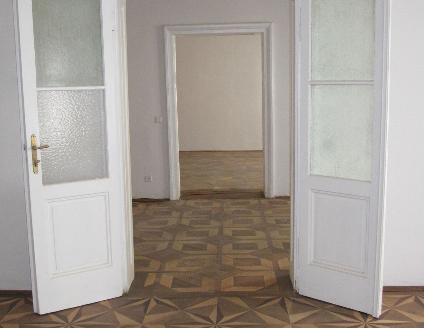 Wohnen im Biedermeierhaus Nähe Theater!