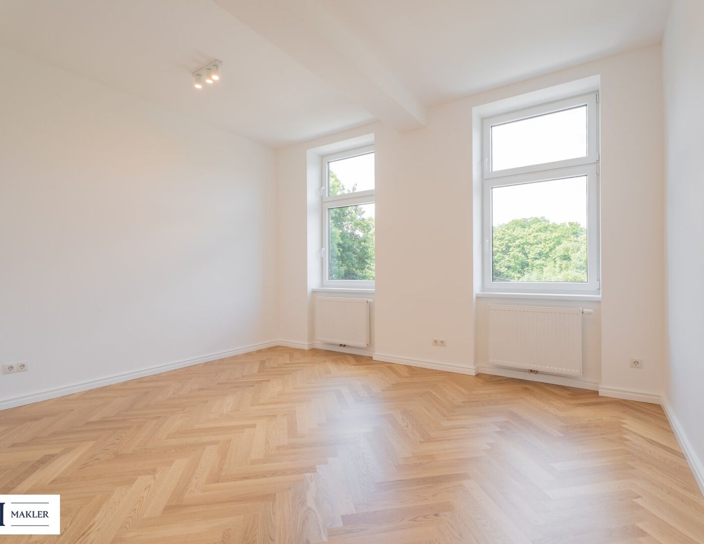 Lassen Sie Ihrer Kreativität freien Lauf! 2-Zimmer-Altbauwohnung am ruhigen Laubeplatz