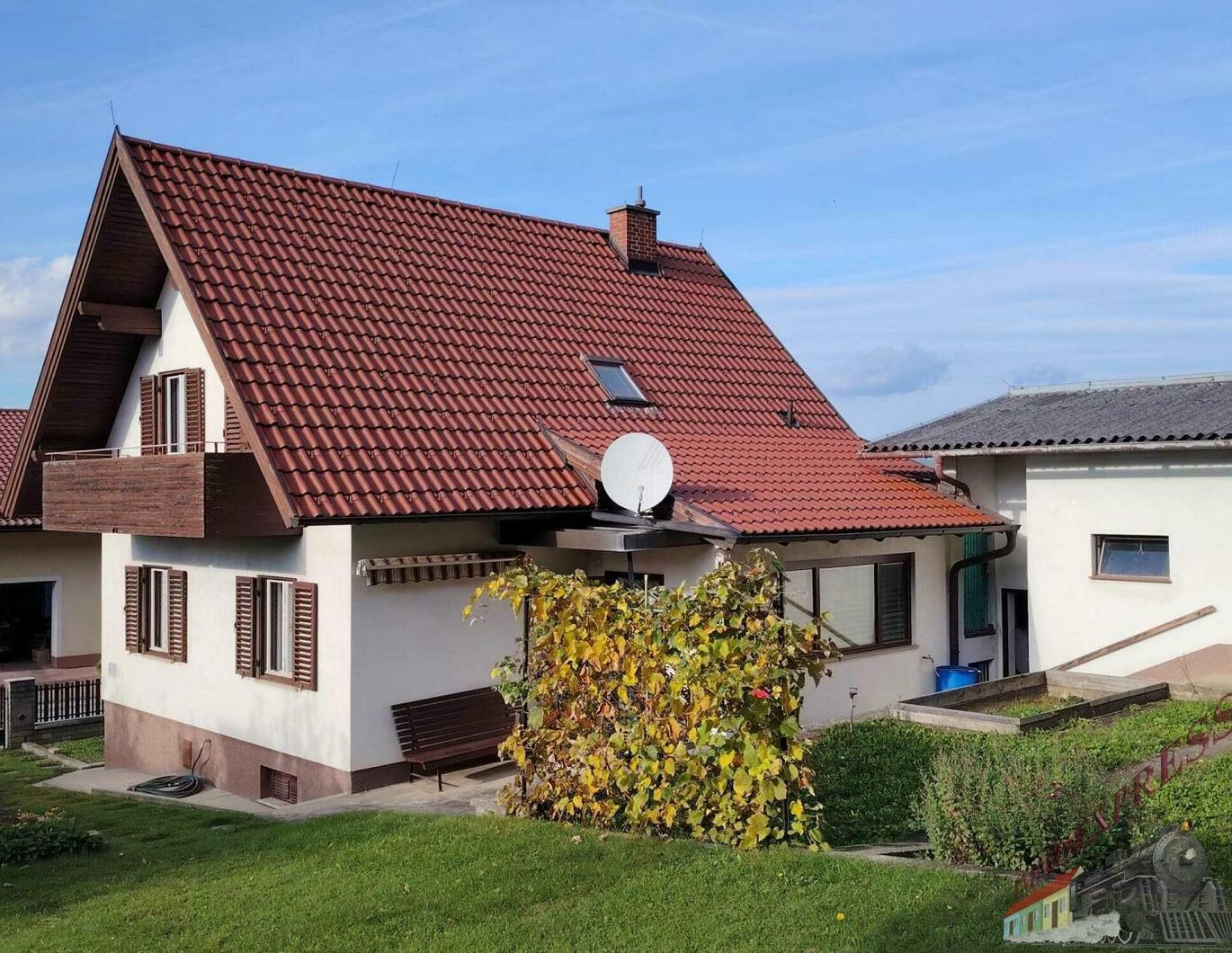 Einfamilienhaus mit großem Grundstück (2 Parzellen) wartet auf nette Familie! nur ca. 45min nach Wien!